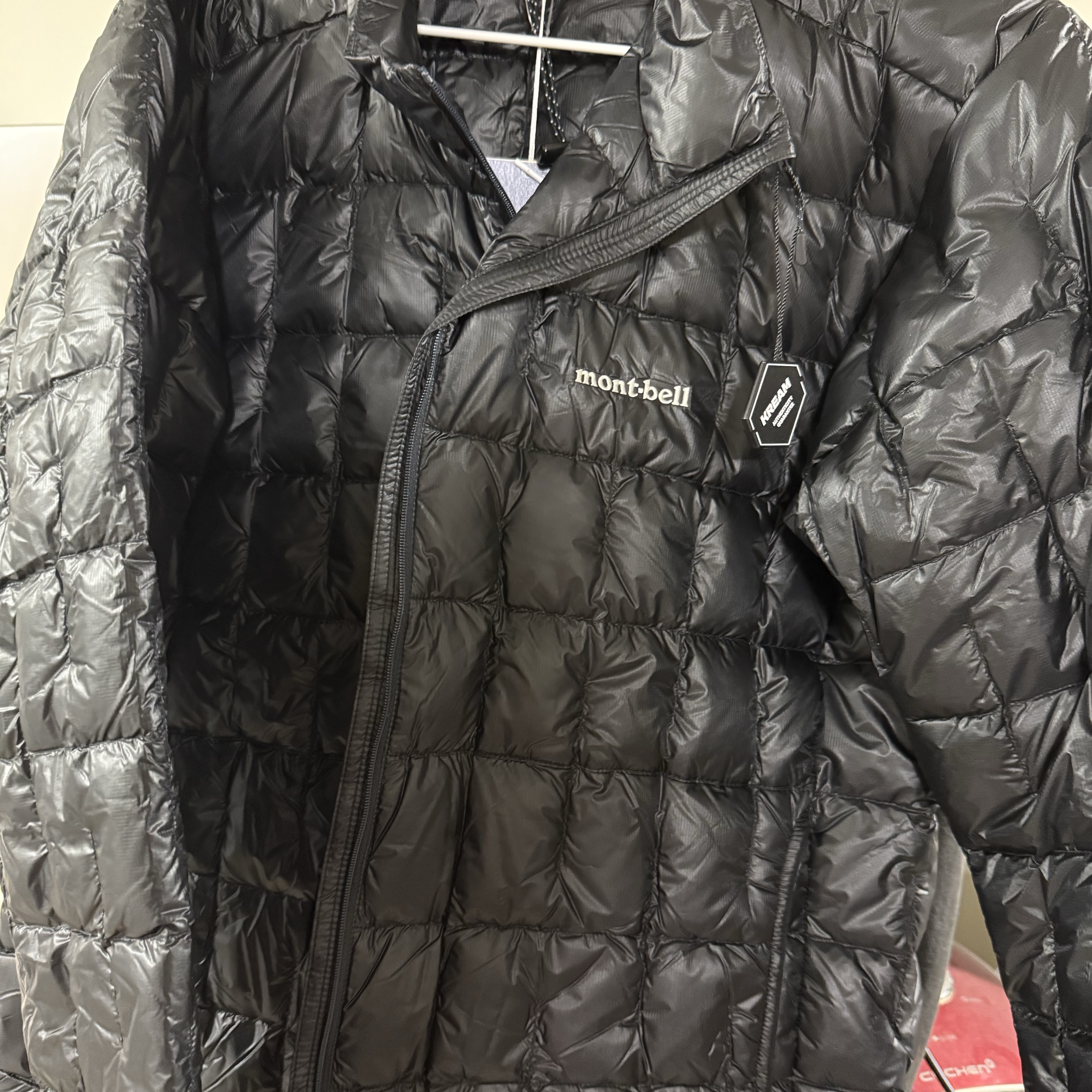 Montbell Plasma 1000 Down Jacket Black 착용 스타일 - 1