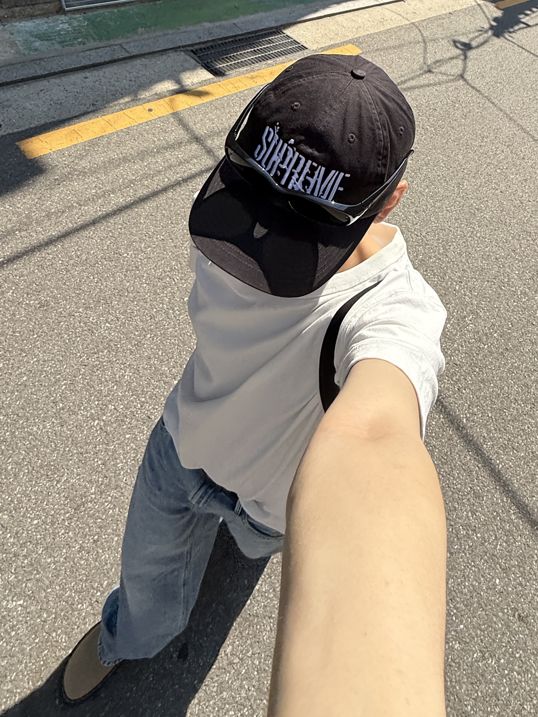 Dr. Martens Zebzag Mules Savannah Tan, (W) Uniqlo Baggy Curve Jeans Blue - JP 착용 스타일 - 2