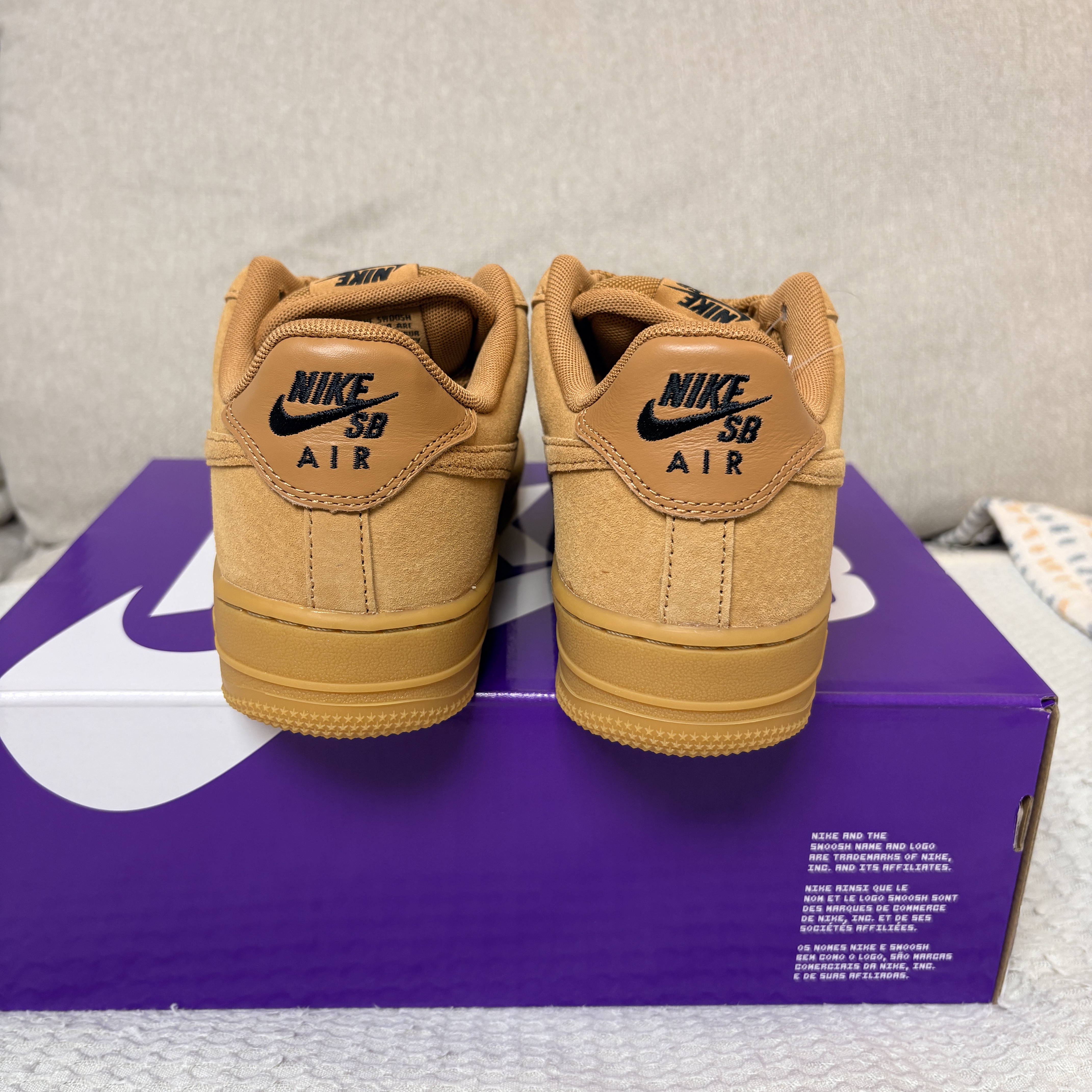 Nike SB Air Force 1 Low Flax and Black 착용 스타일 - 5