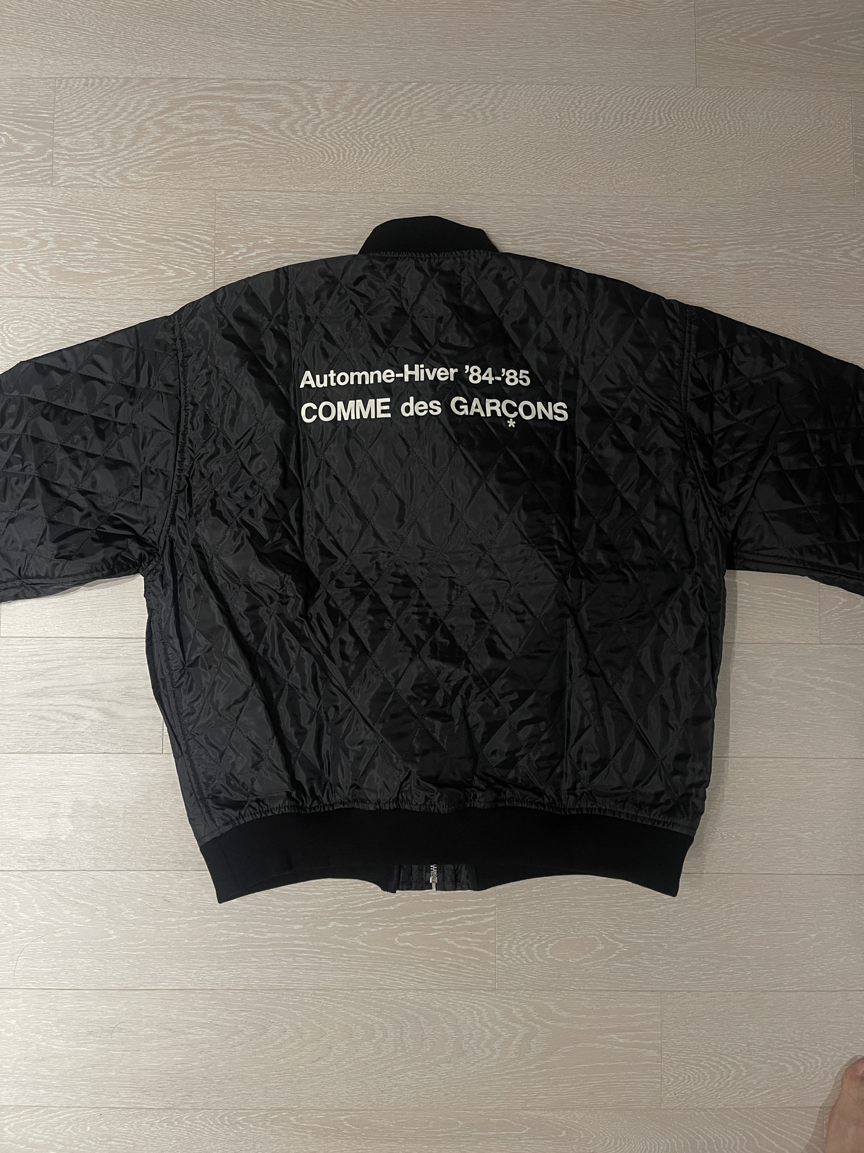 CDG Quilted '84-85 Staff Blouson Black 착용 스타일 - 2