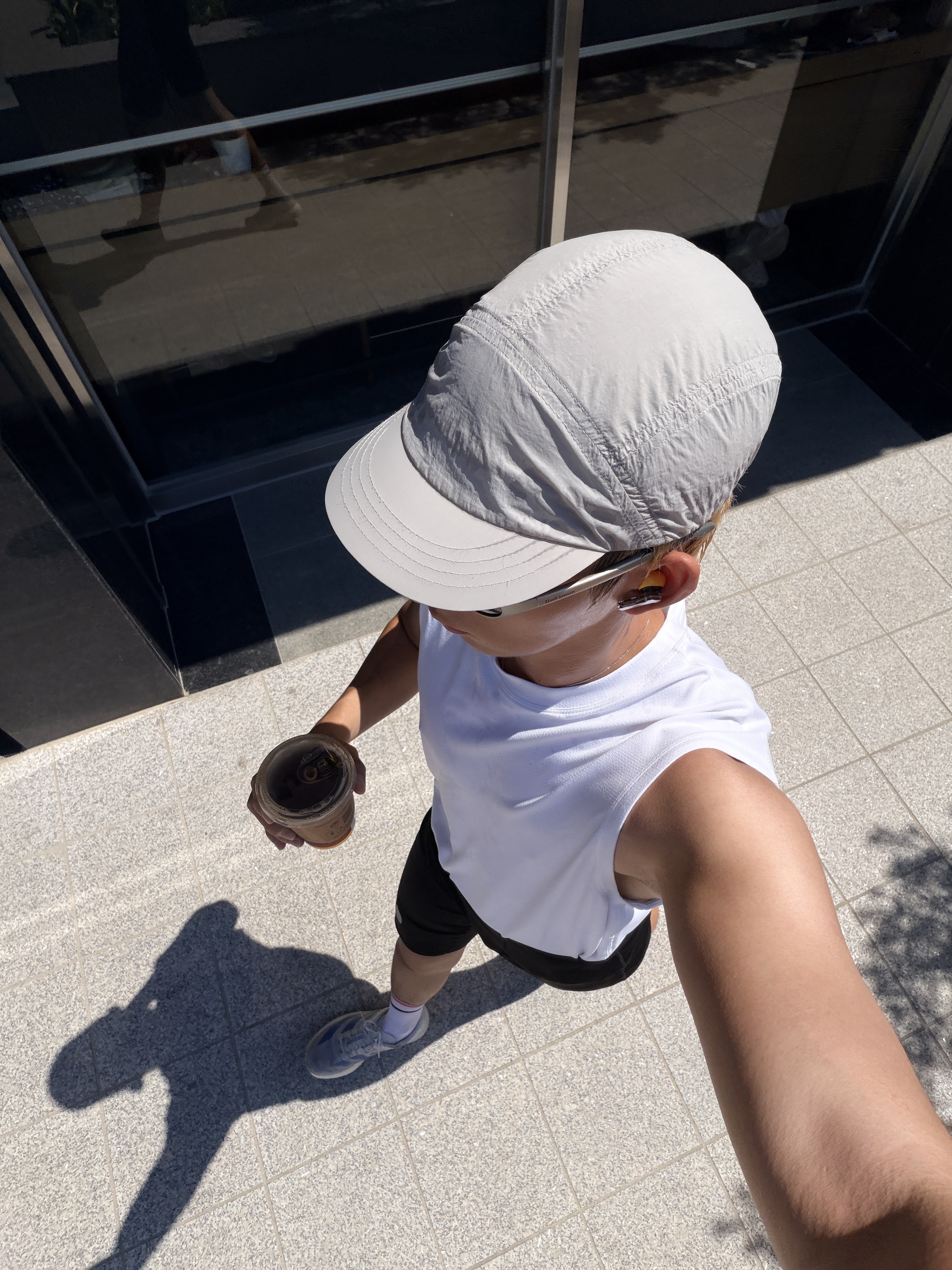 Optimistic Runners Nylon Cap Light Grey, Montbell Trekking Glasses Silver Metallic Light Grey 착용 스타일 - 2