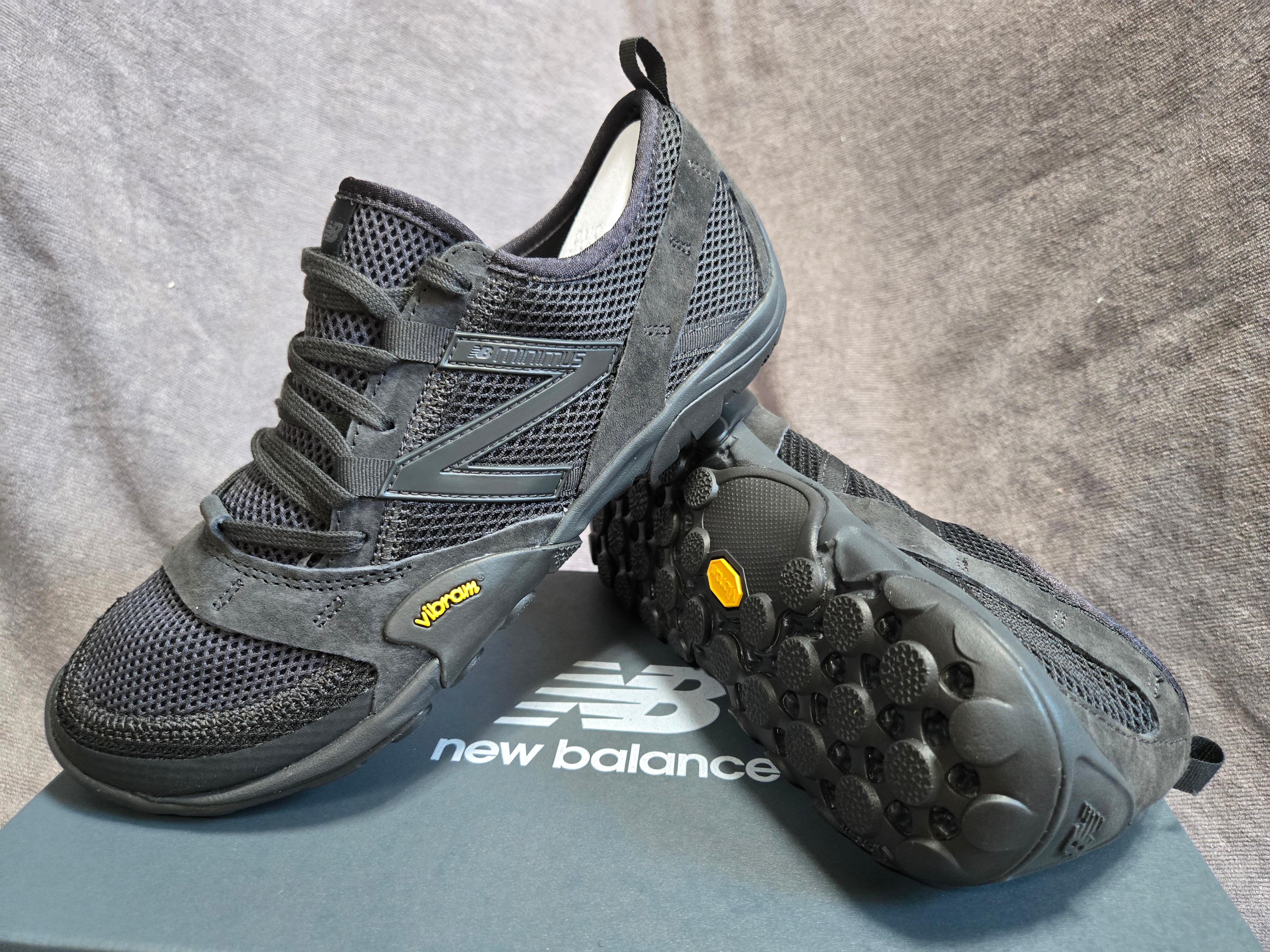 New Balance Minimus MT10O Black Castlerock 착용 스타일 - 3