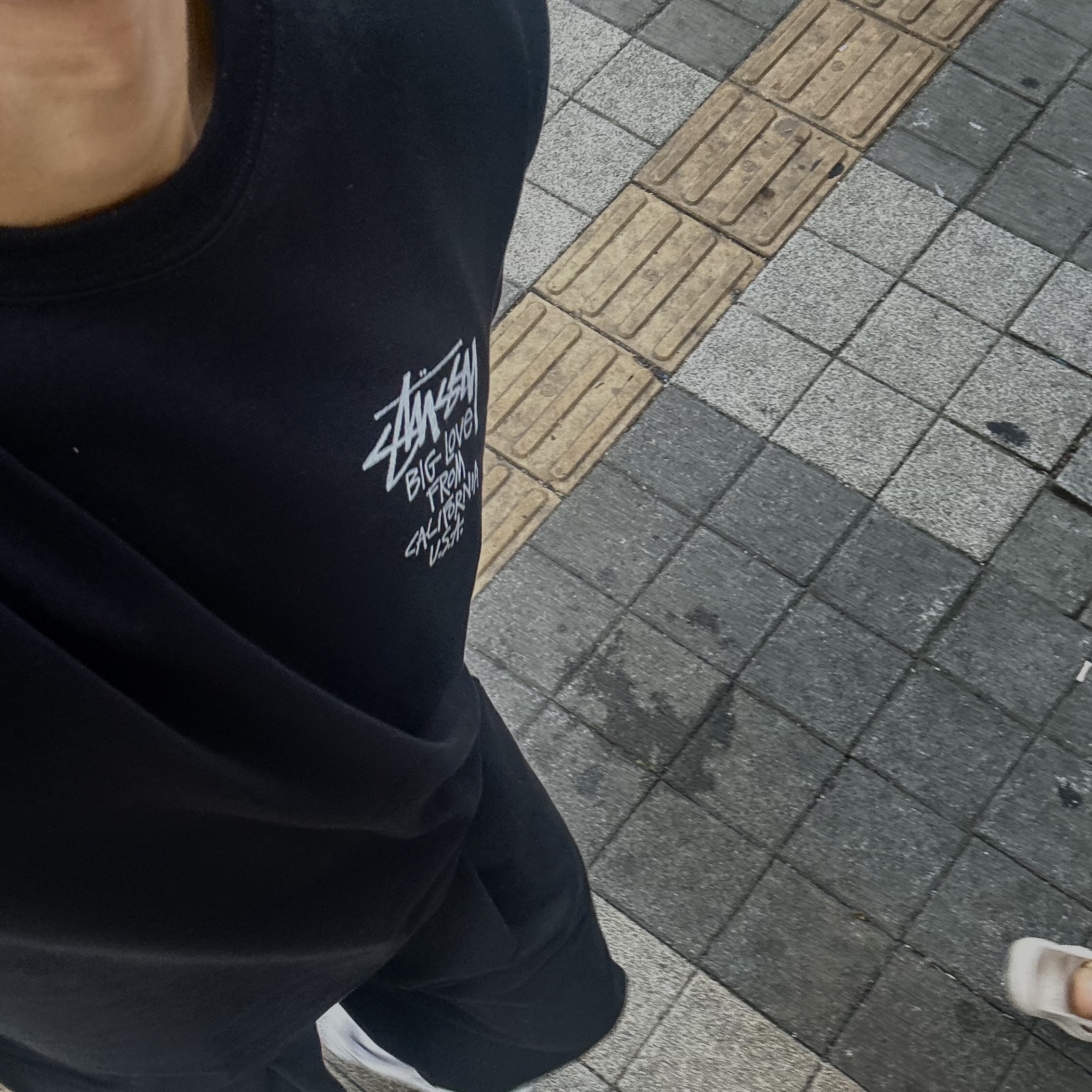Stussy Big Love T-Shirt Black 착용 스타일