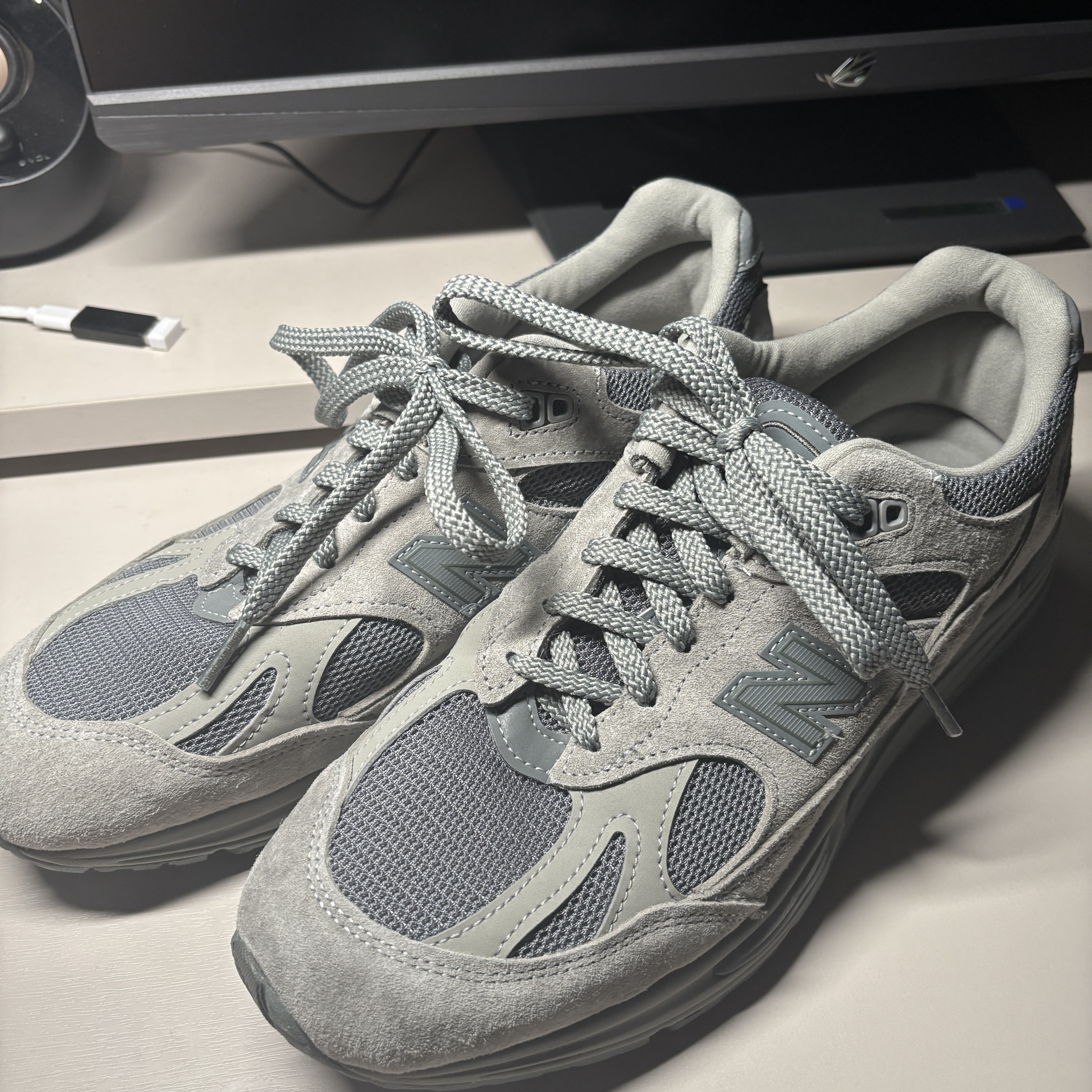 New Balance x Thisisneverthat 991v2 Made in UK Grey 착용 스타일