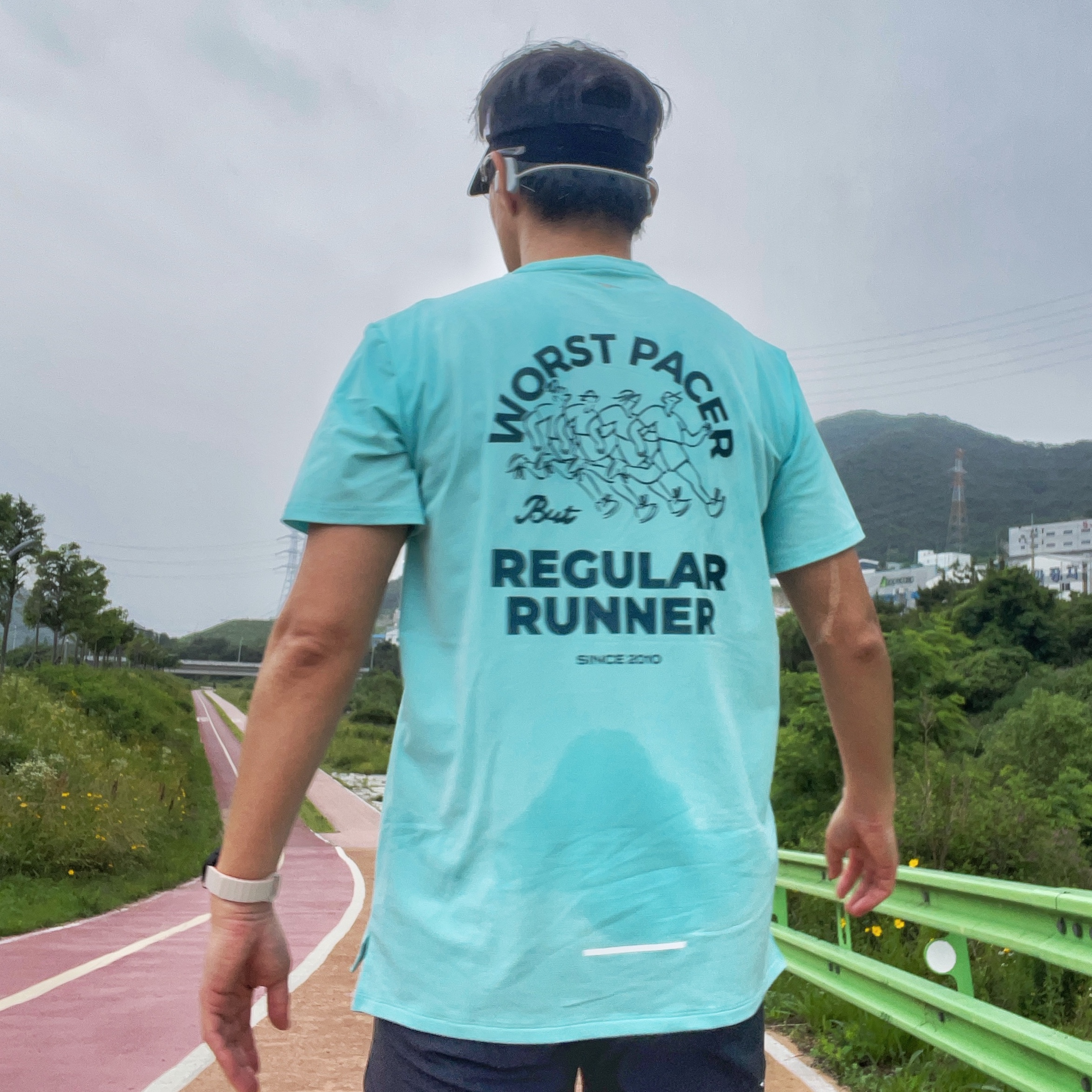 DECATHLON Men's Running Short-Sleeved T-Shirt Run Dry Graph 500 Lagoon Blue 착용 스타일 - 3