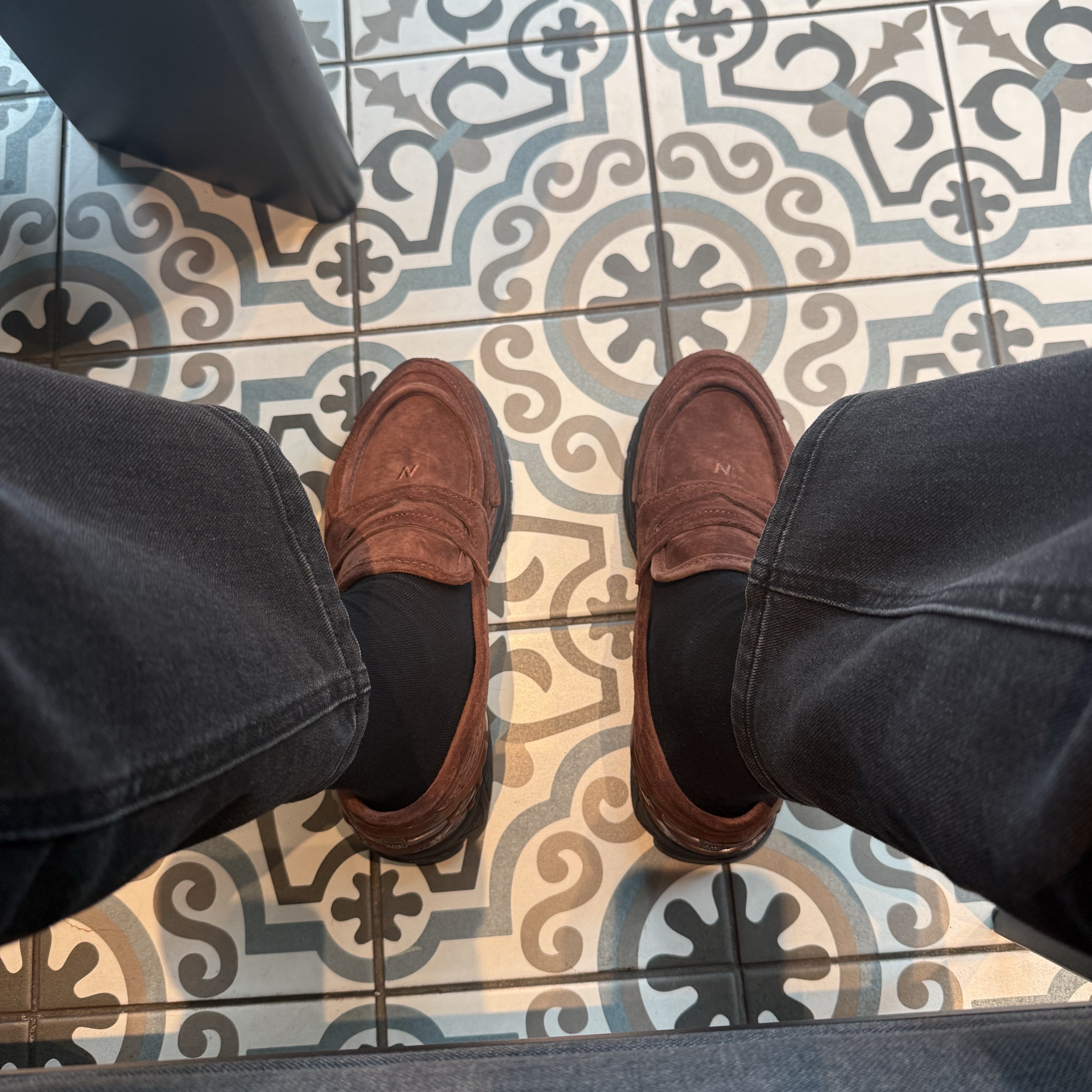 New Balance 1906L Rich Oak 착용 스타일 - 1