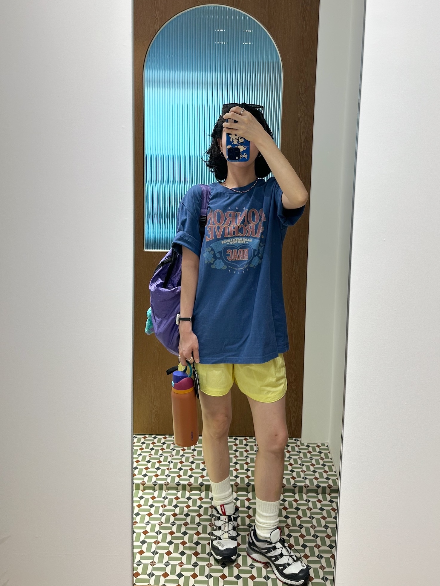 Salomon x Kasina XT-4 OG Dark Navy, Ticket to the Moon Mini Backpack Purple (15L) 착용 스타일 - 1