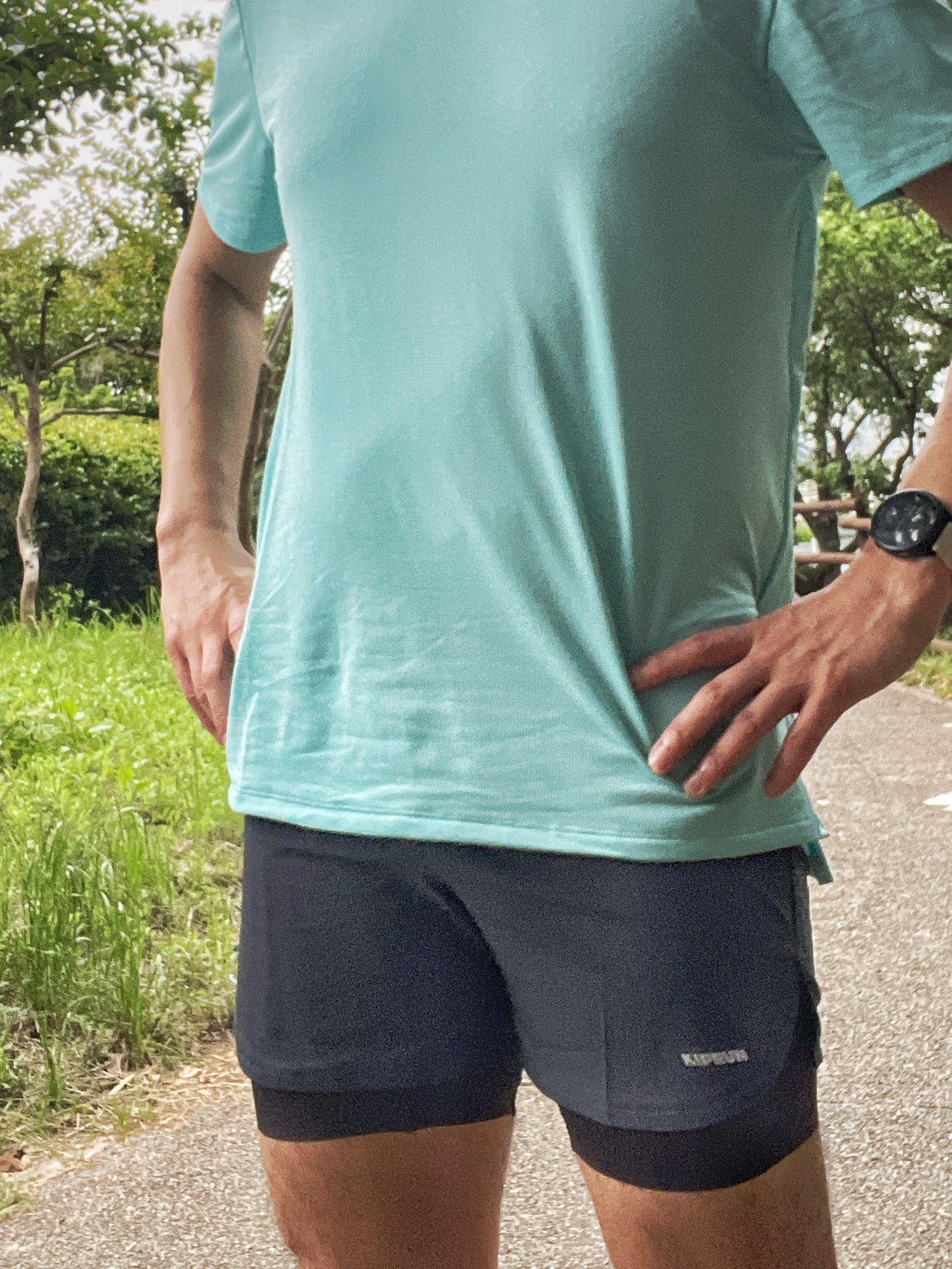 DECATHLON Kiprun Men's Running 2in1 Shorts Run 500 Smoke Black 착용 스타일 - 7