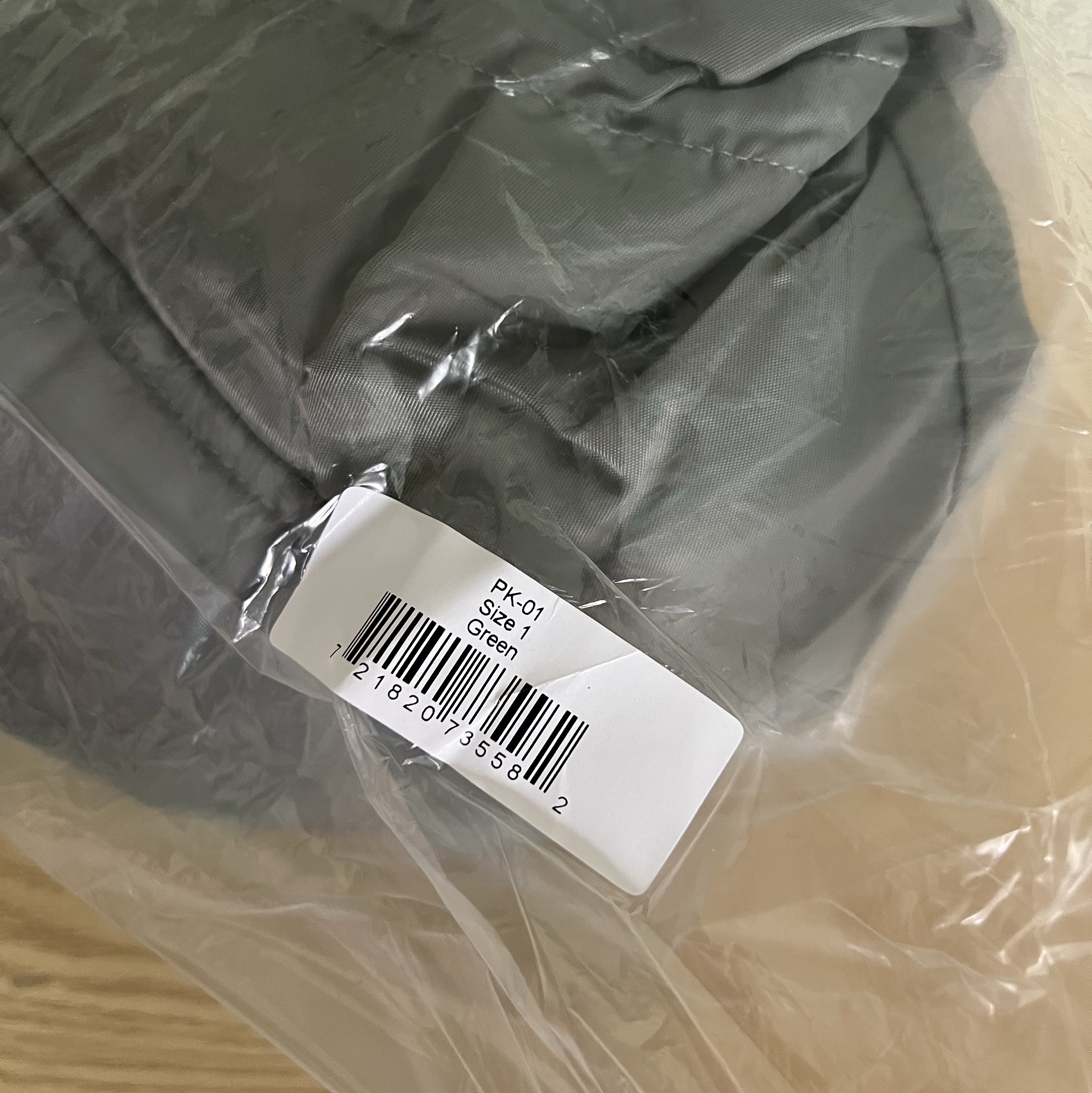 Yeezy PK-01 Green, Yeezy SG-02 Black 착용 스타일 - 4