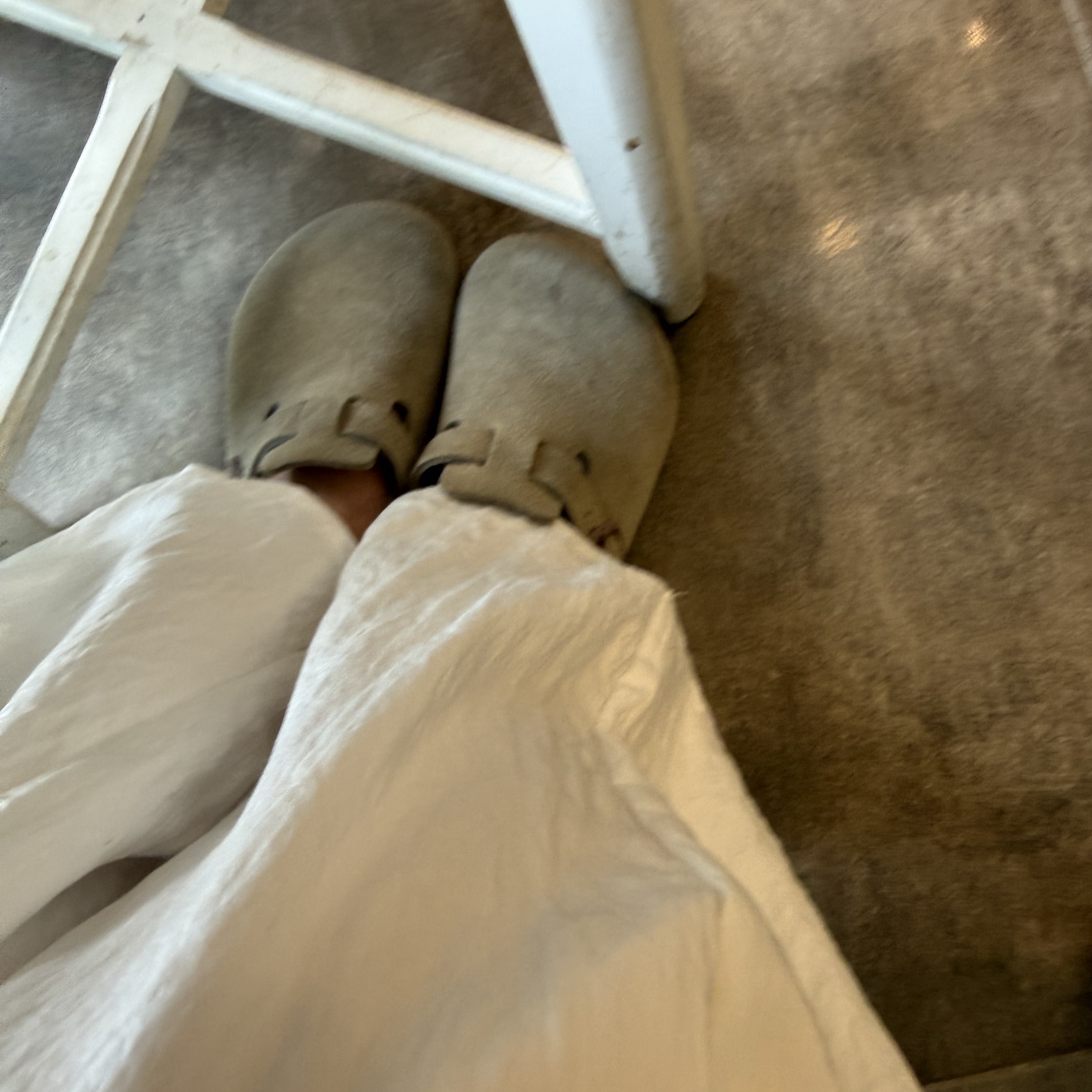 Birkenstock Boston Soft Footbed Taupe - Regular 착용 스타일