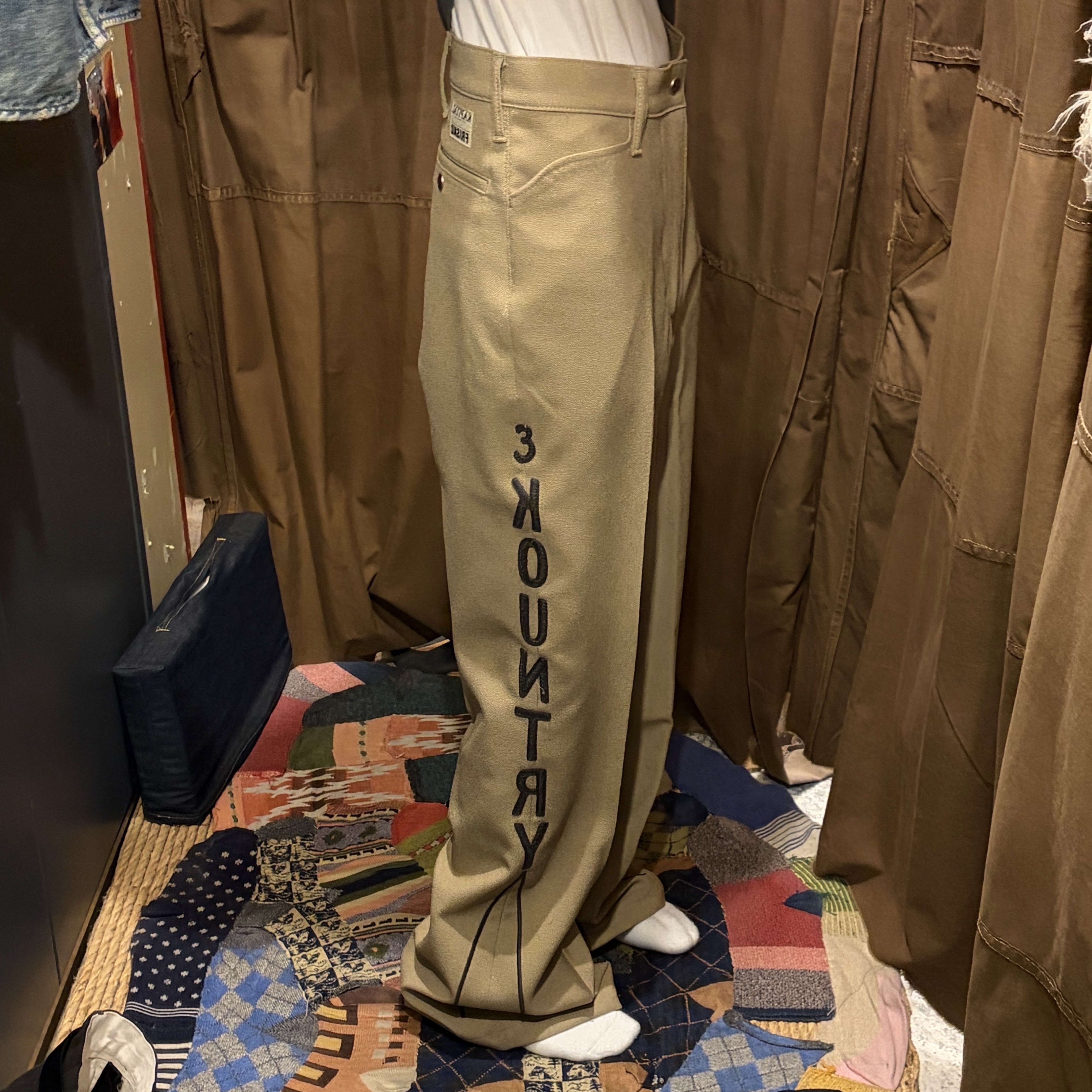 Kapital Alberic Oxford 5P Frisco & Kountry Embroidery Navy, Kapital Alberic Oxford 5P Frisco & Kountry Embroidery Beige 착용 스타일 - 2