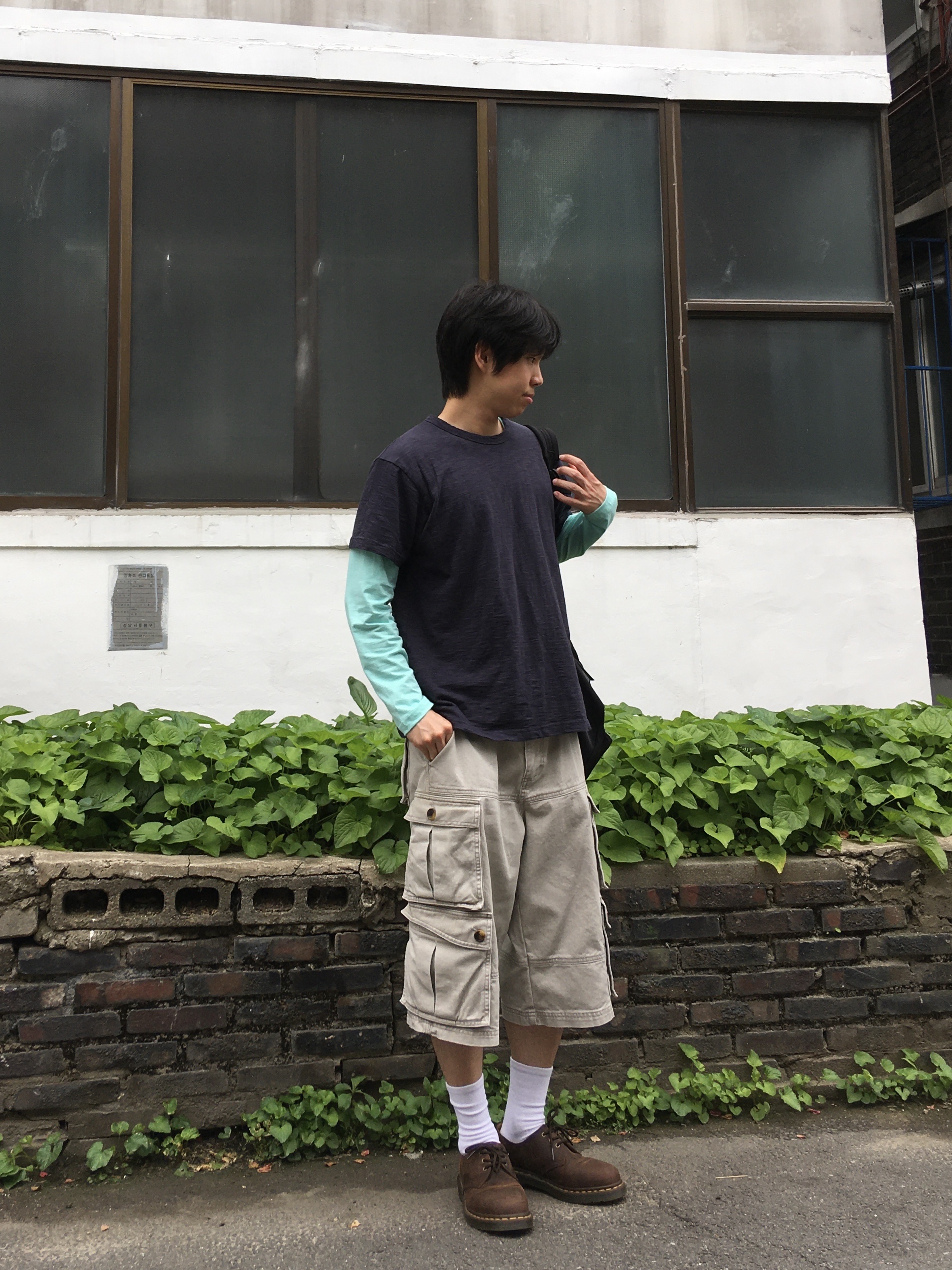 Dr. Martens 1461 Crazy Horse Dark Brown 착용 스타일 - 1