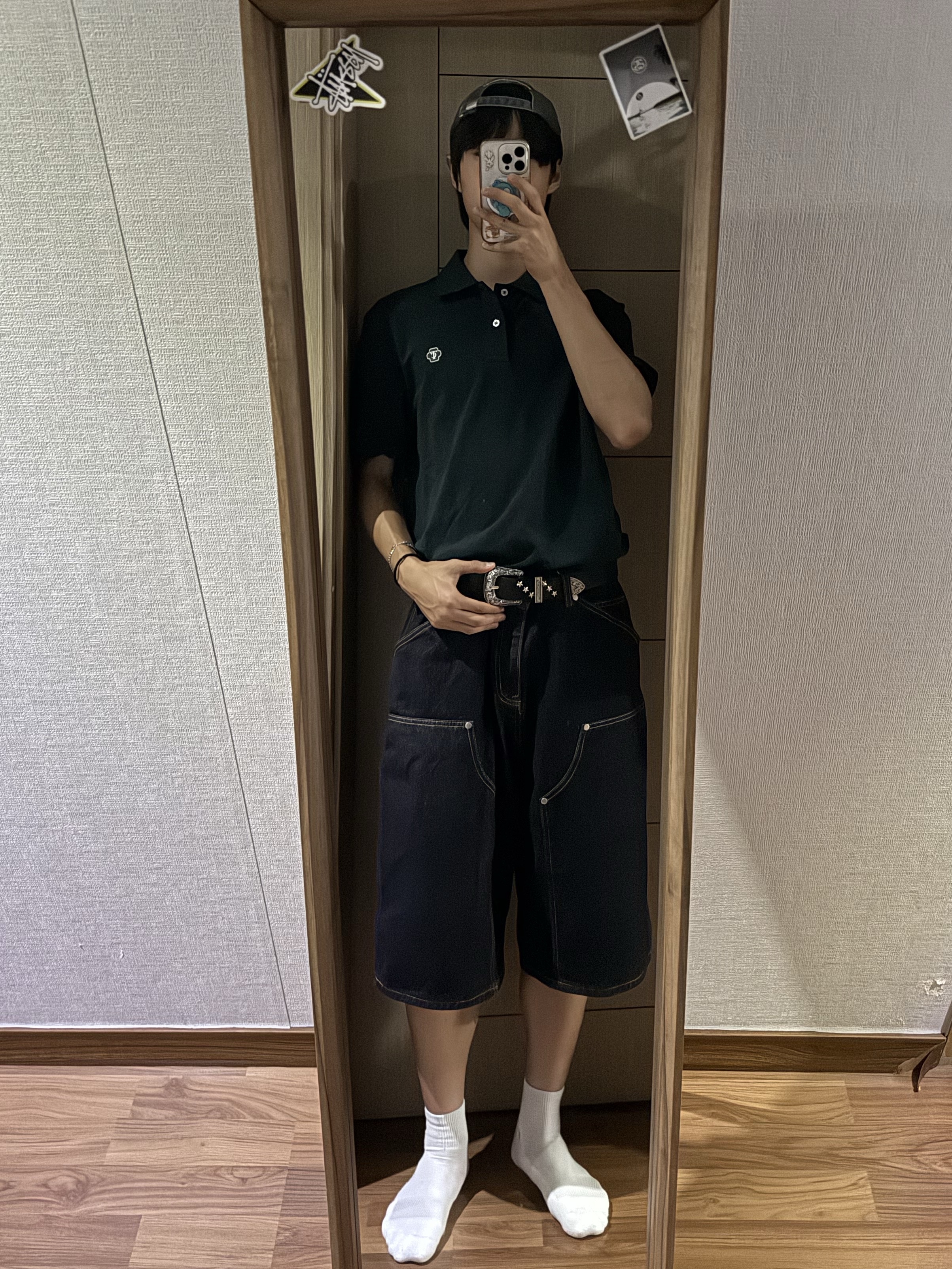 Suade Contour Double Knee Shorts Raw Indigo 착용 스타일