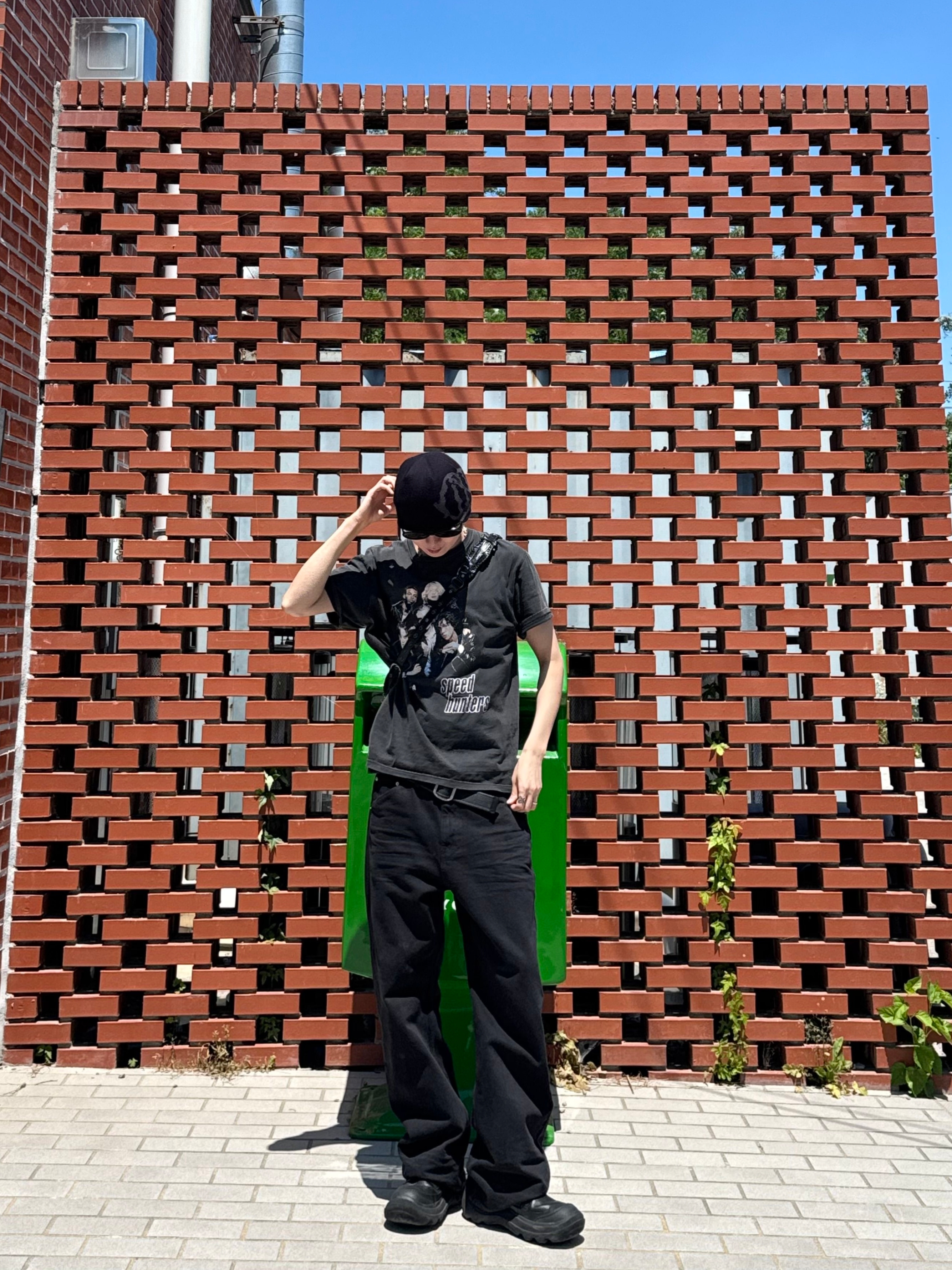 Farfromwhat Coated Double Buckle Woven Belt, Farfromwhat Far Wrinkled Washed Pants_Black 착용 스타일 - 1