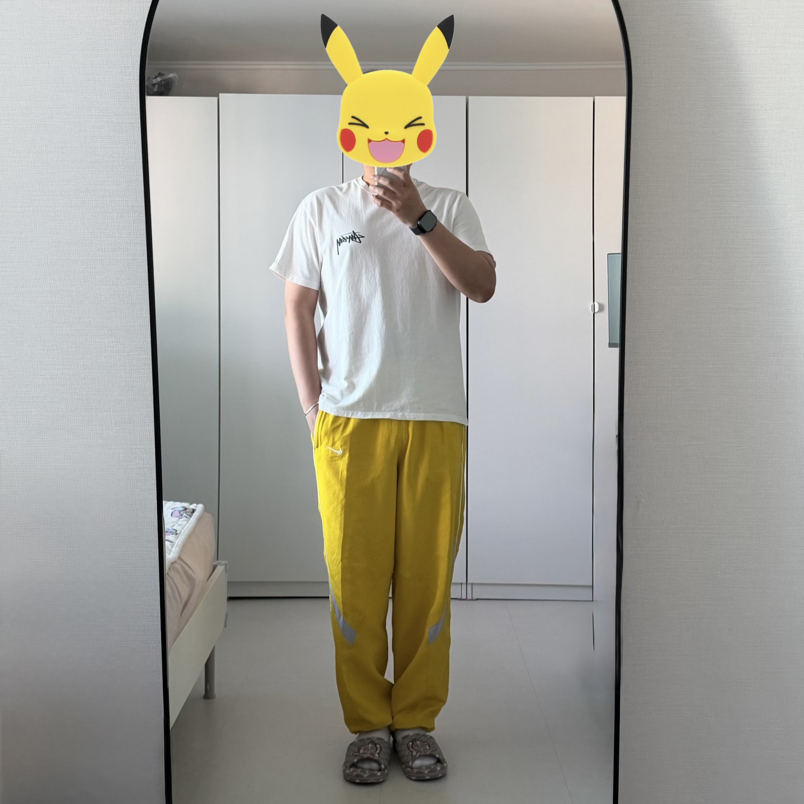 Stussy Cherries T-Shirt White, Supreme x Nike Track Pant Yellow - 25SS 착용 스타일 - 1