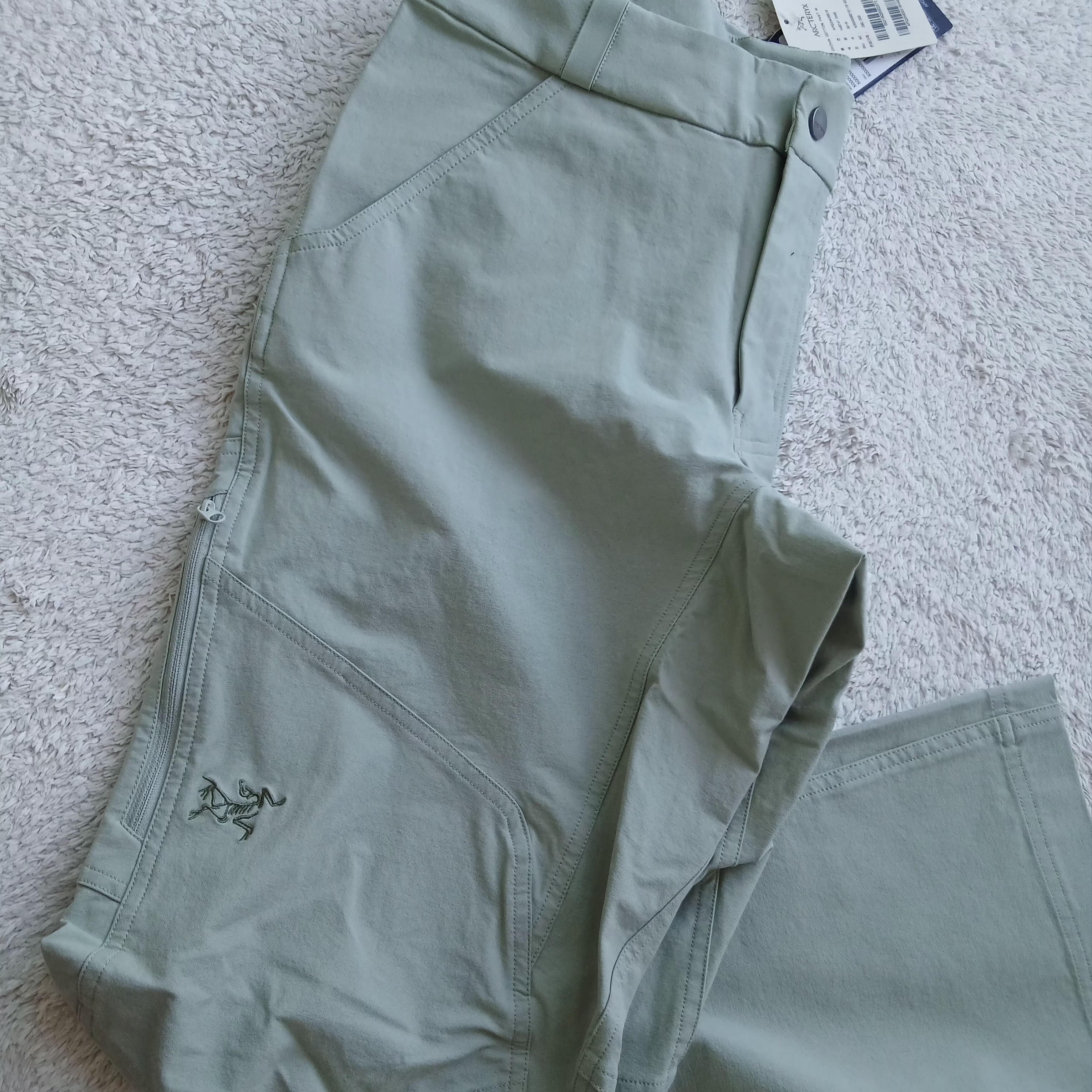 Arc'teryx Cronin Cotton Pants Habitat 착용 스타일 - 3