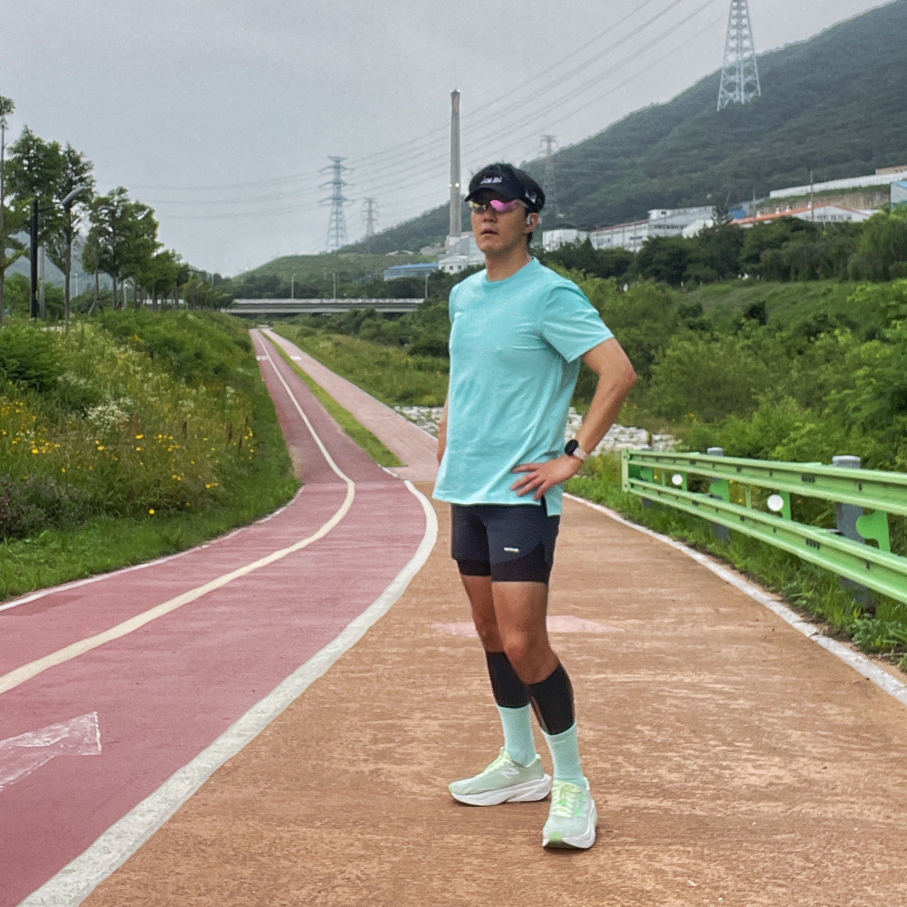 DECATHLON Men's Running Short-Sleeved T-Shirt Run Dry Graph 500 Lagoon Blue 착용 스타일 - 1