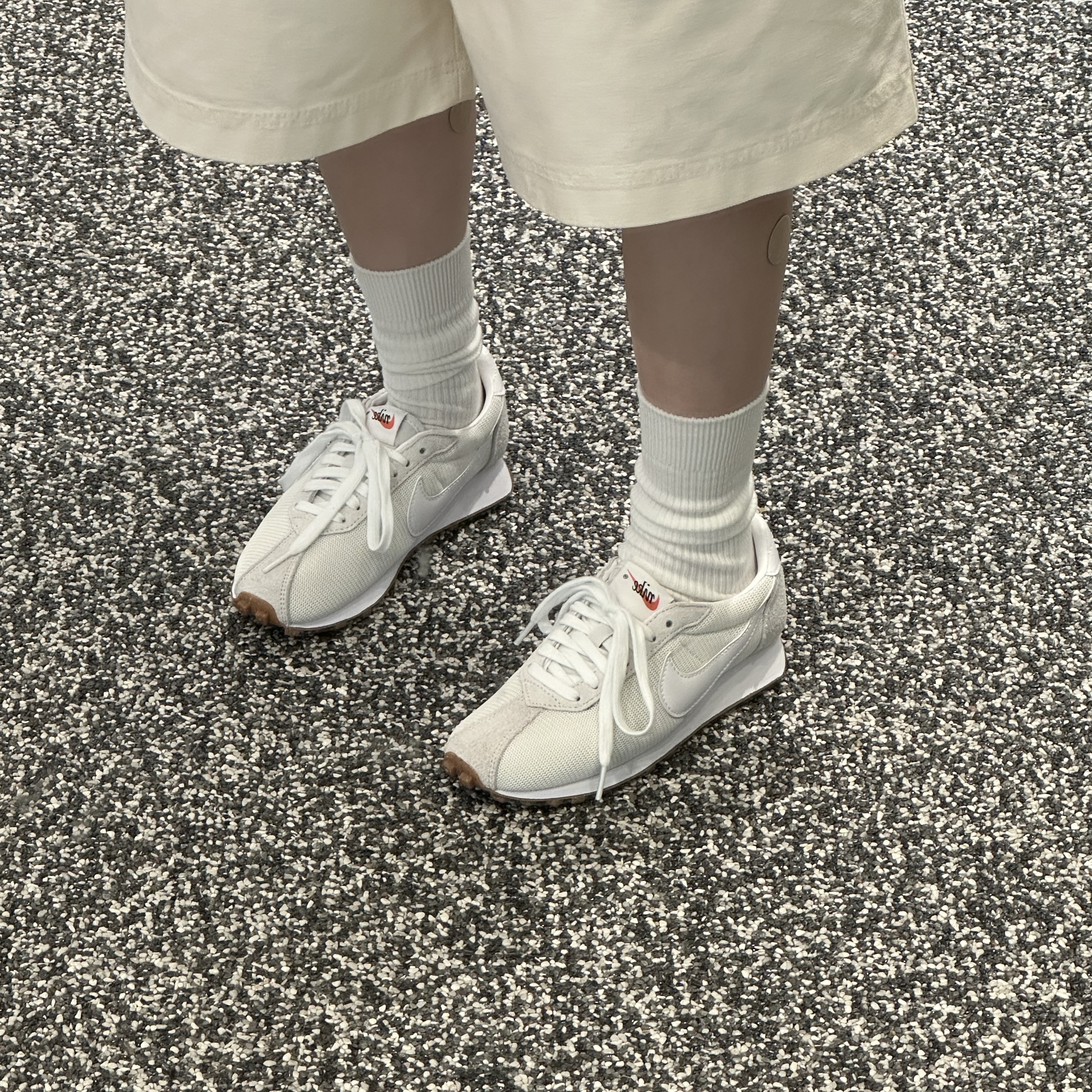 (W) Nike LD-1000 Summit White Sail 착용 스타일