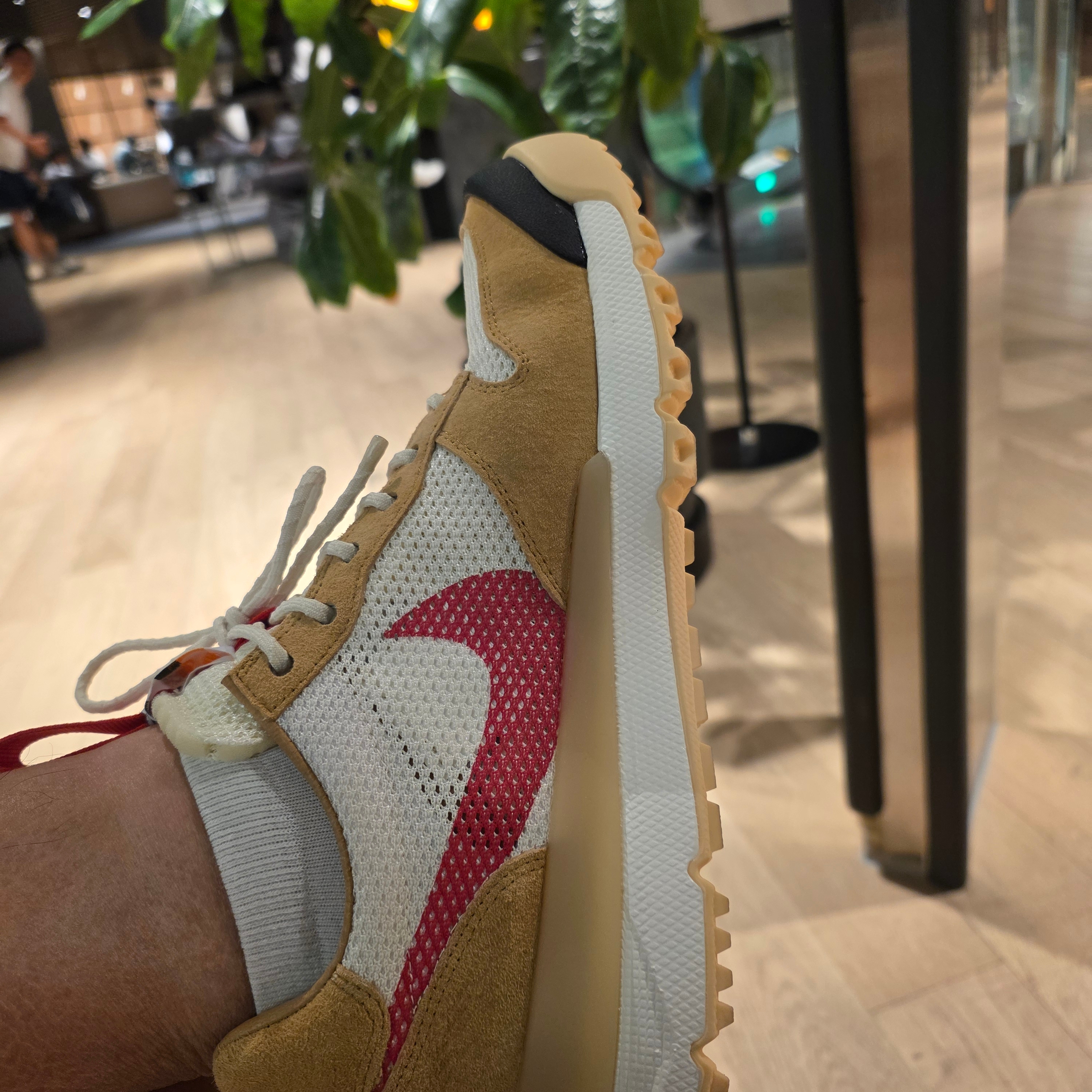 Nike x Tom Sachs Mars Yard Shoe 3.0 Space Camp 착용 스타일 - 4