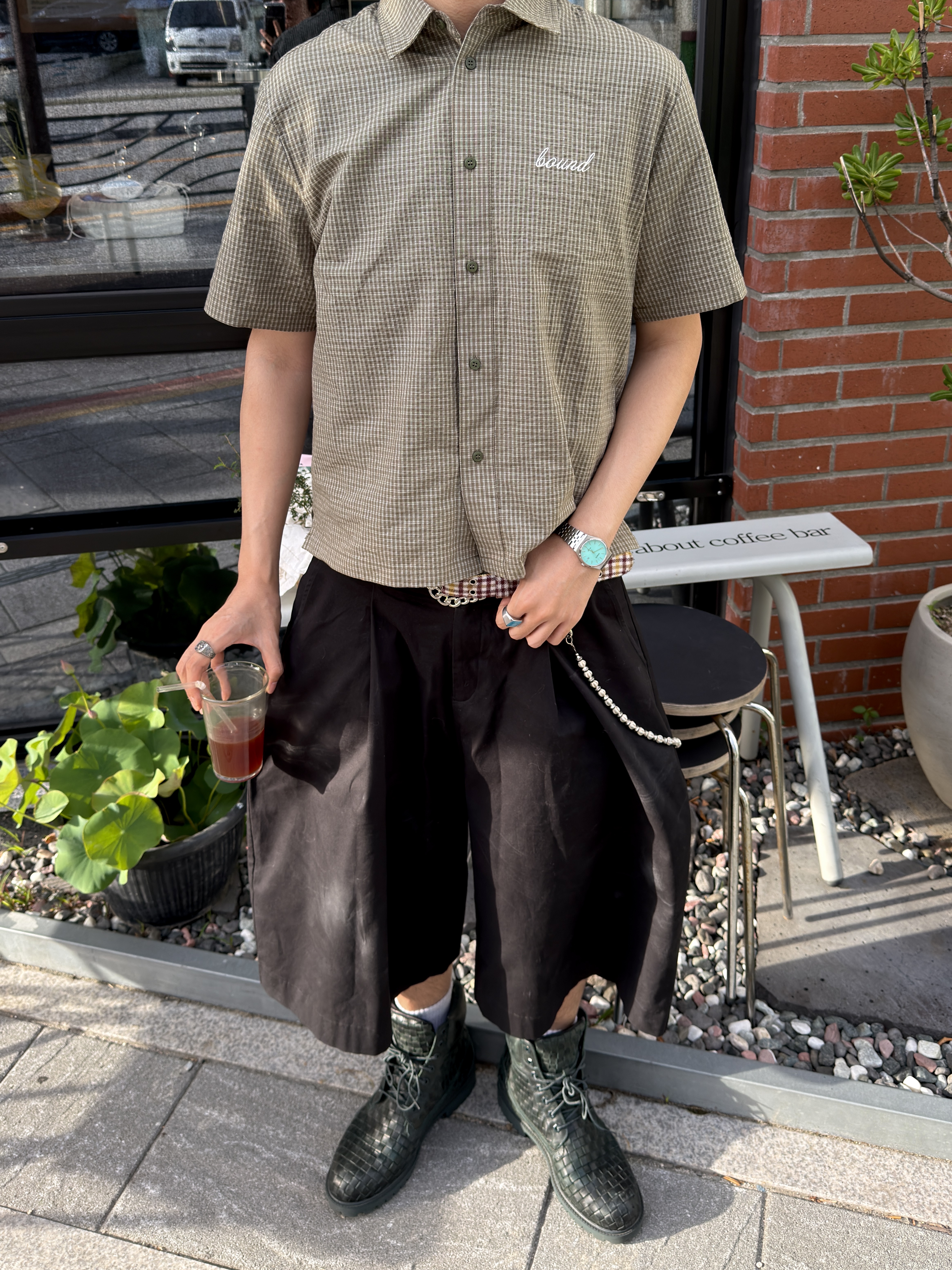 Supreme Duffle Bag Black - 24SS, Timberland Premium 6 inch Boots Dark Green - Medium 착용 스타일 - 3