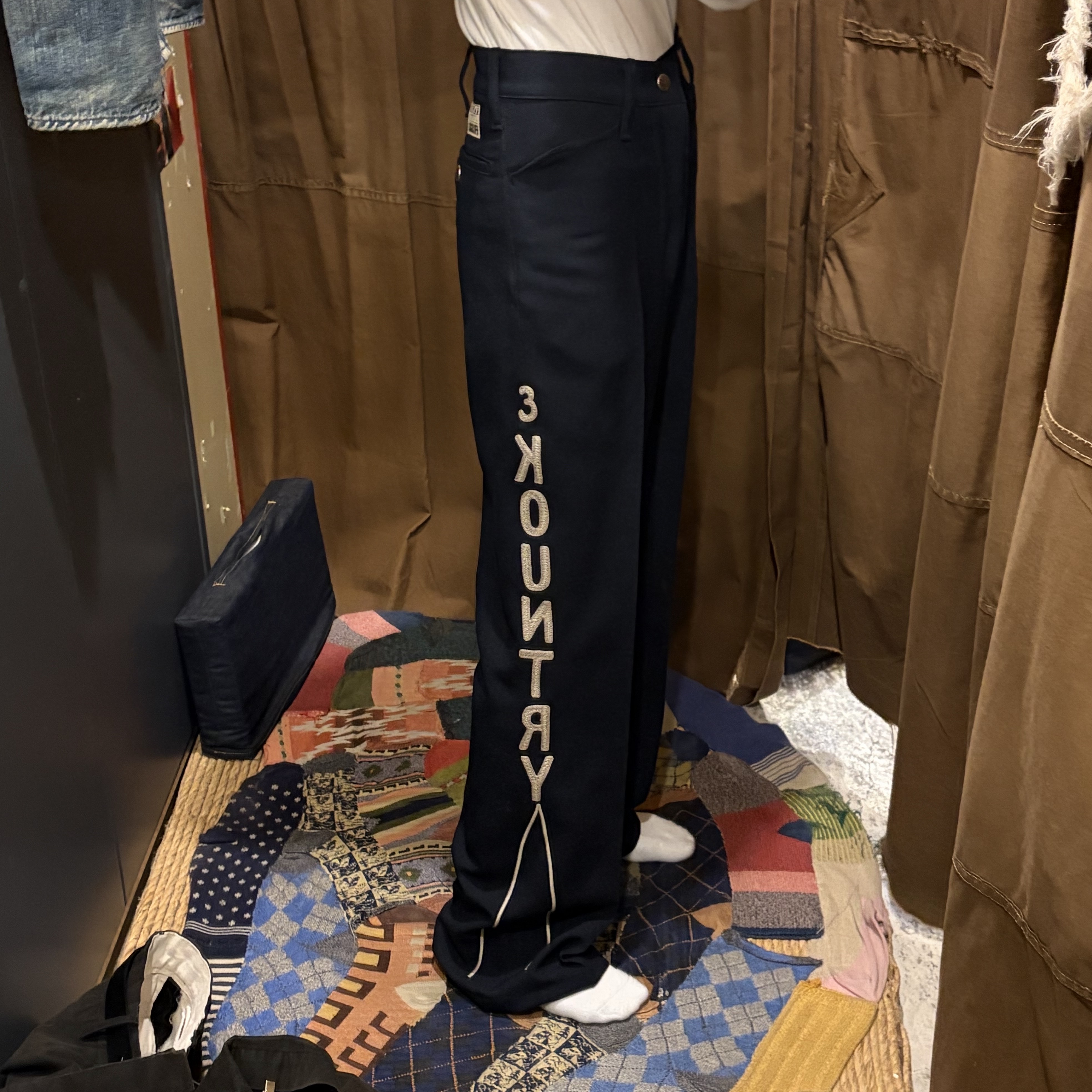 Kapital Alberic Oxford 5P Frisco & Kountry Embroidery Navy, Kapital Alberic Oxford 5P Frisco & Kountry Embroidery Beige 착용 스타일 - 1