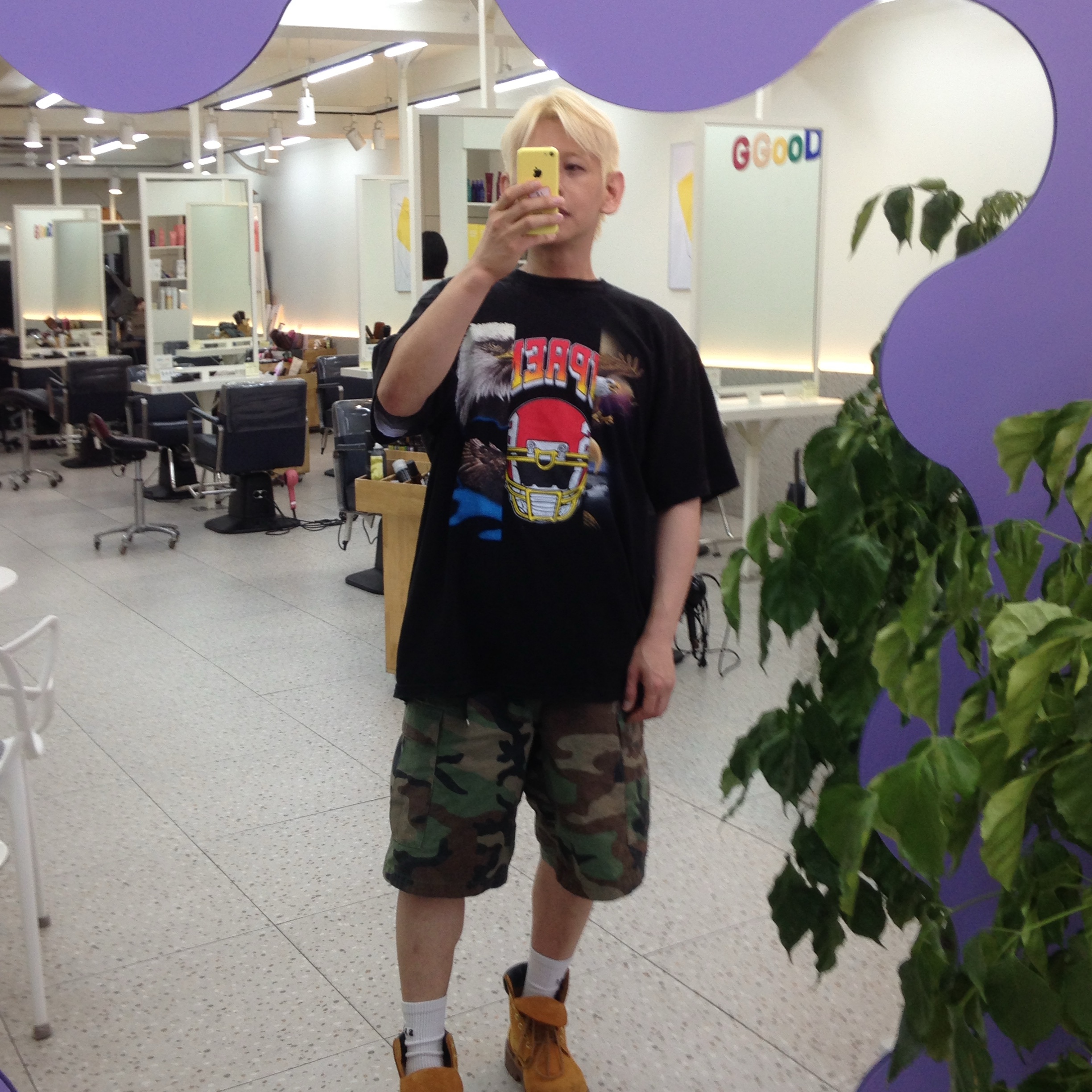 Supreme Cargo Short Woodland Camo - 26SS, Supreme x MM6 Maison Margiela Split S/S Top Black - 26SS 착용 스타일