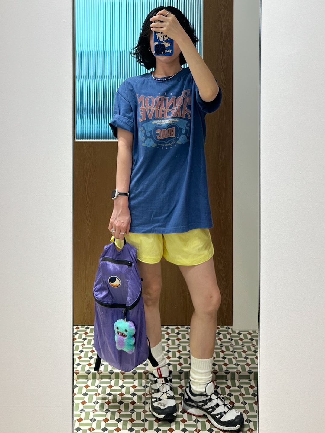 Salomon x Kasina XT-4 OG Dark Navy, Ticket to the Moon Mini Backpack Purple (15L) 착용 스타일 - 2