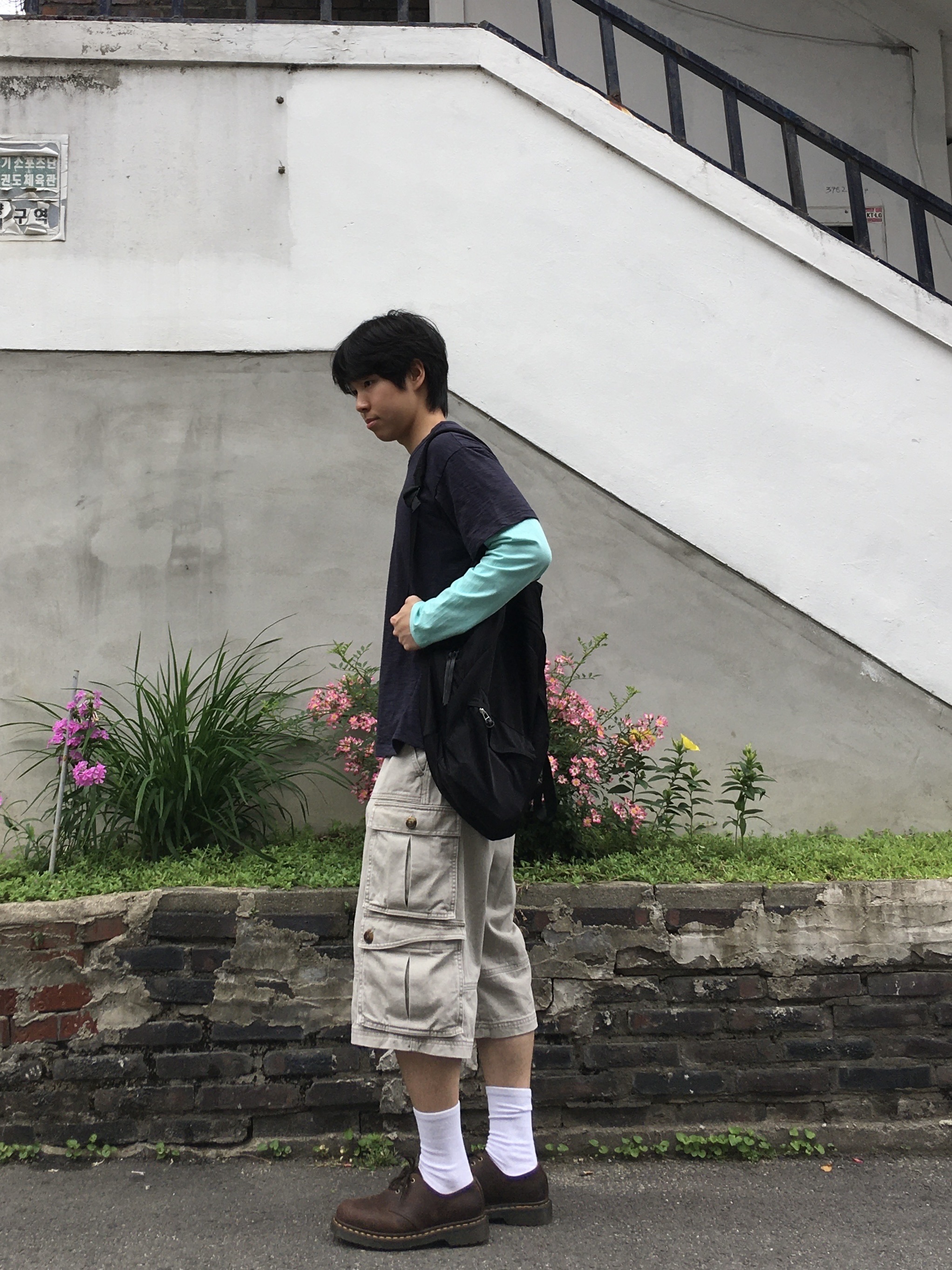 Dr. Martens 1461 Crazy Horse Dark Brown 착용 스타일 - 4