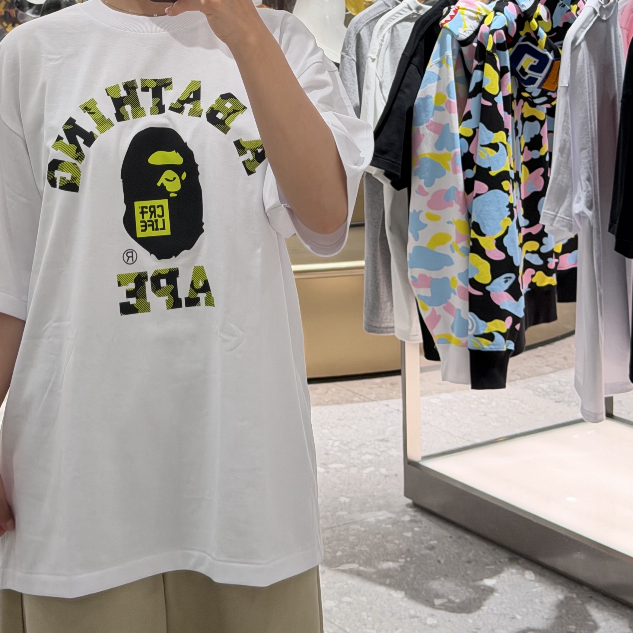 BAPE x CR7 Life College Relaxed Fit T-Shirt White 착용 스타일 - 2
