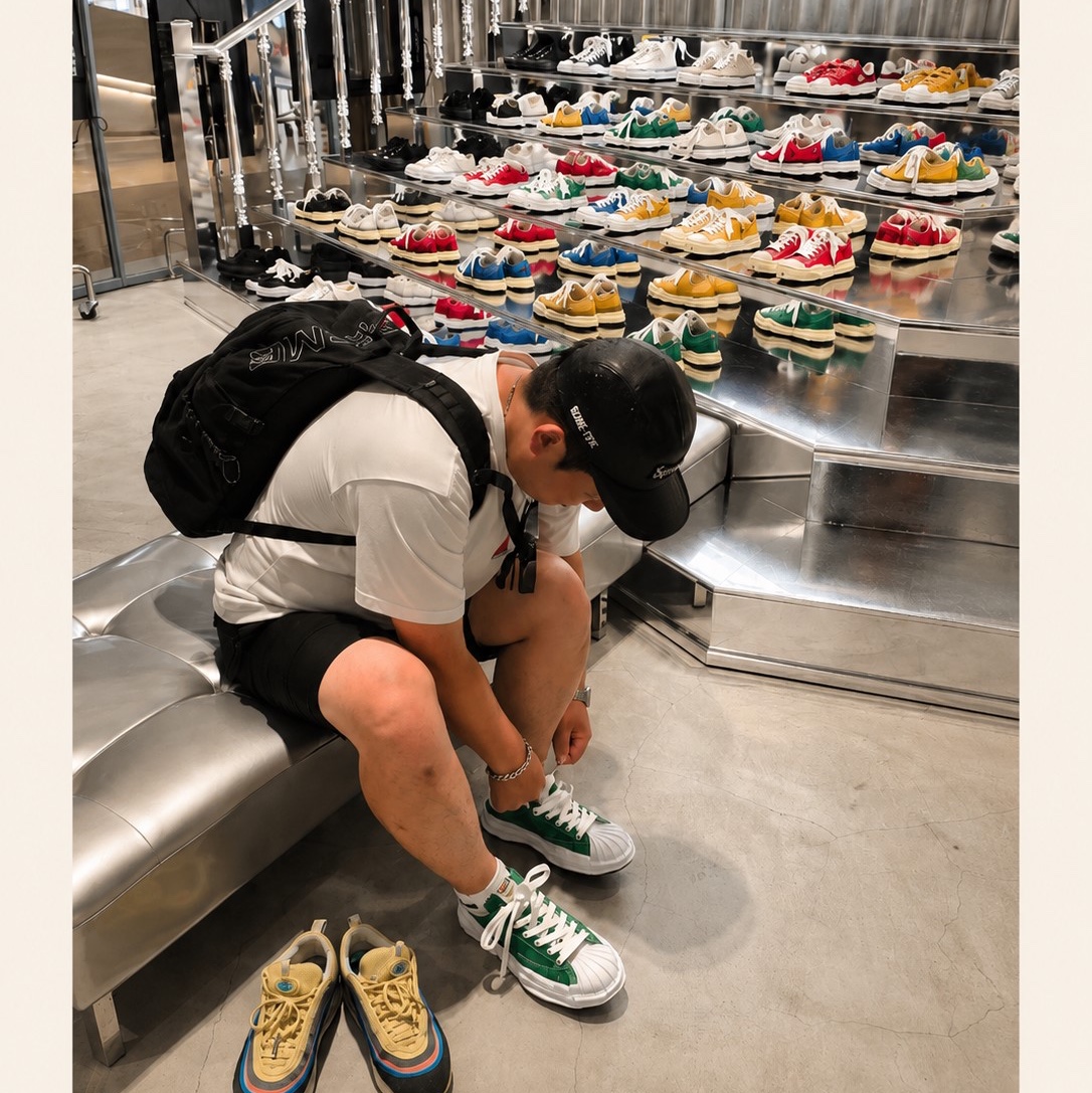 Maison Mihara Yasuhiro Blakey OG Sole Canvas Low-top Sneakers CL Green, Supreme Gore-Tex Camp Cap Black - 26SS 착용 스타일 - 1