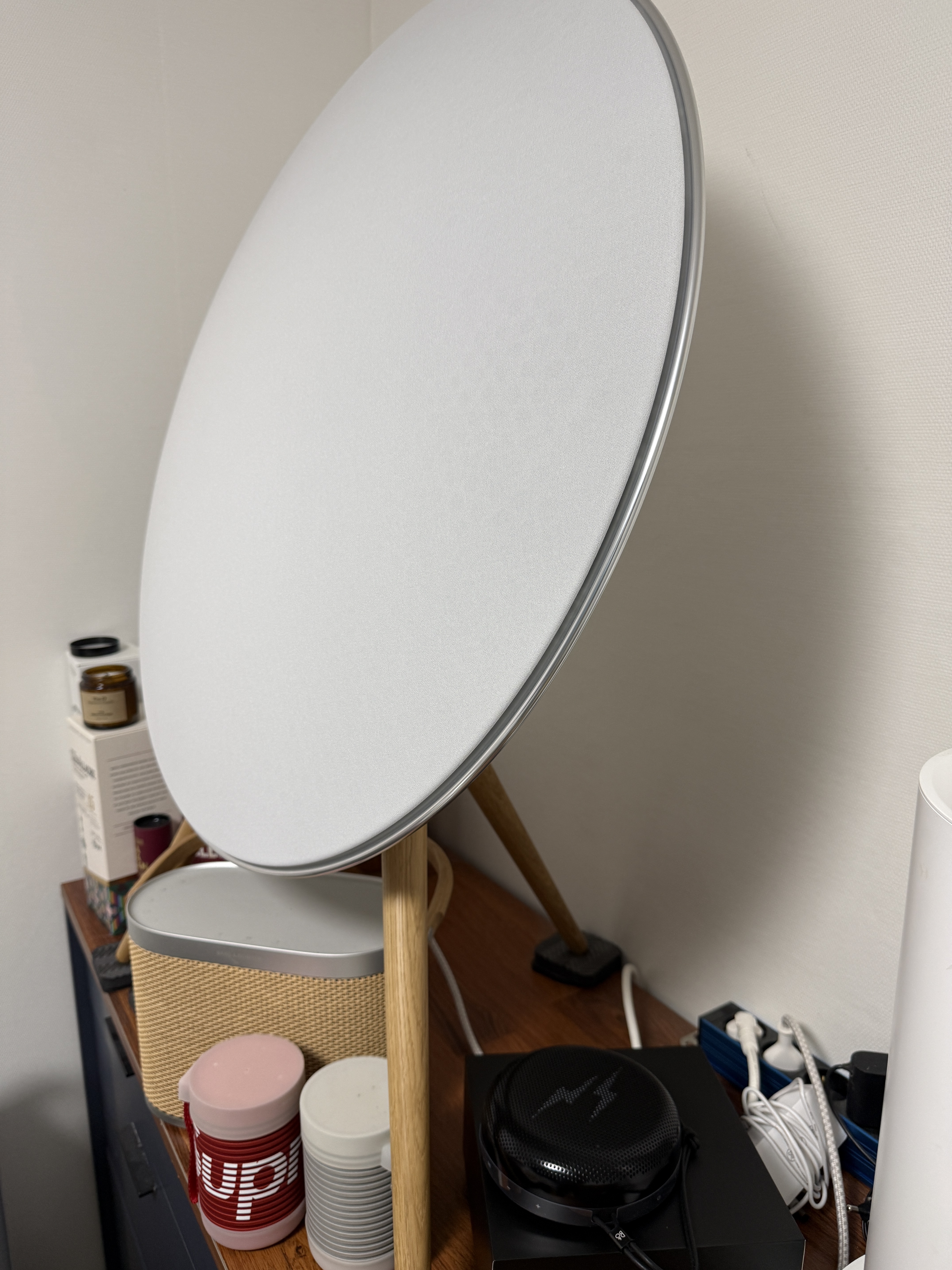 Bang & Olufsen x Fragment Beosound A1 3nd Fragment Edition (Korean Ver.), Bang & Olufsen Beosound A5 Century Weave 착용 스타일