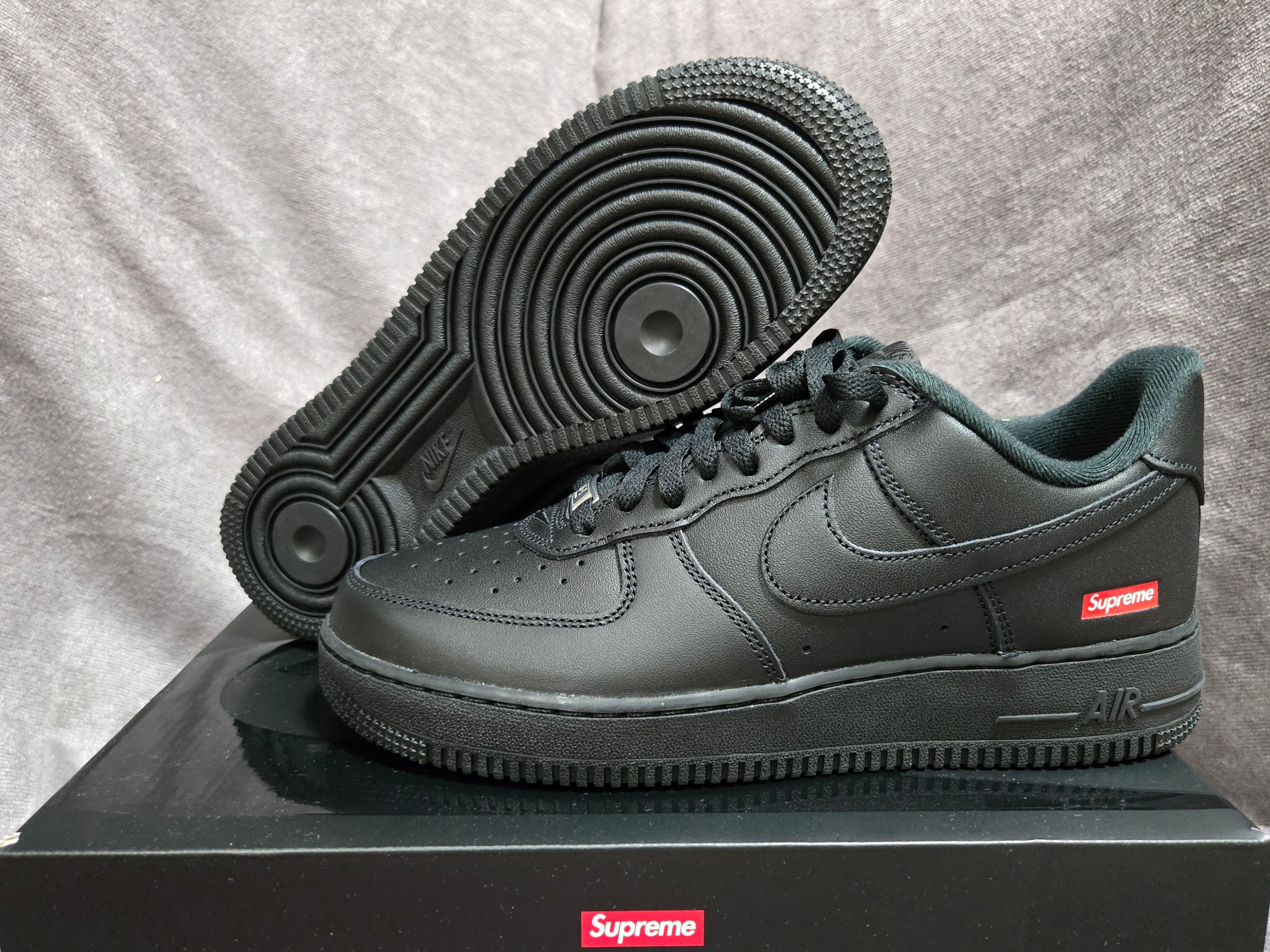 Nike x Supreme Air Force 1 Low Black, Nike x Supreme Air Force 1 Low Black 착용 스타일 - 2