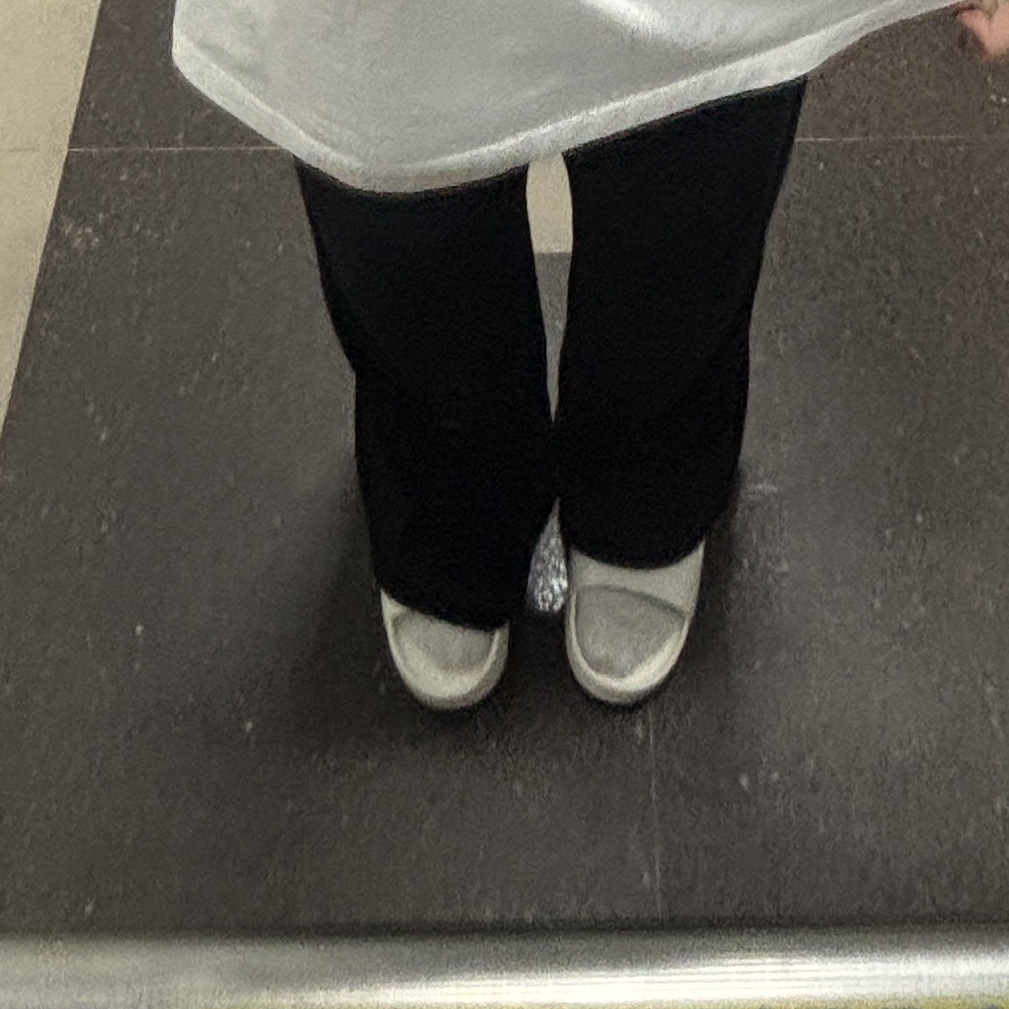 Nike Calm Slide Sail 착용 스타일