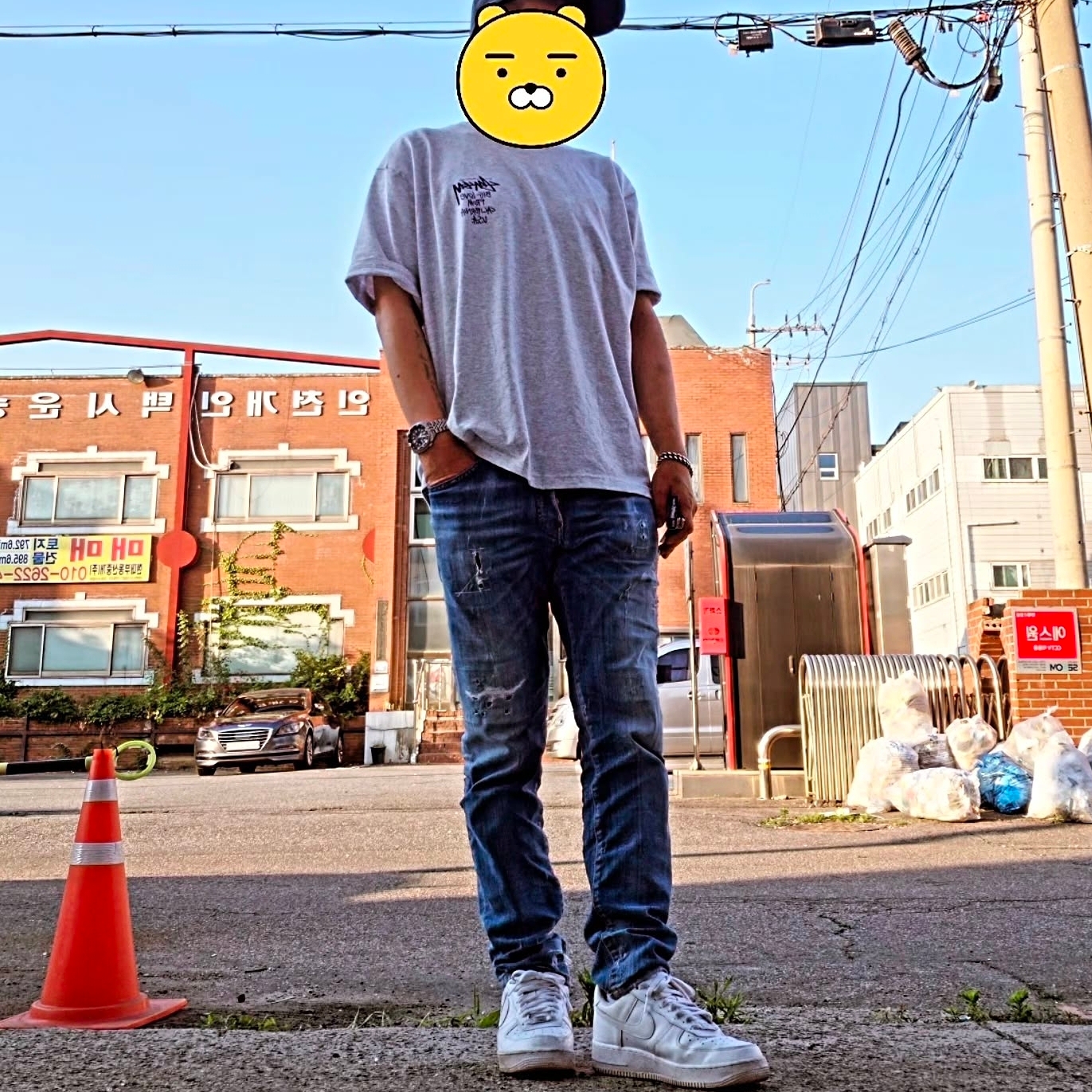 Stussy Big Love T-Shirt Ash Heather 착용 스타일 - 2