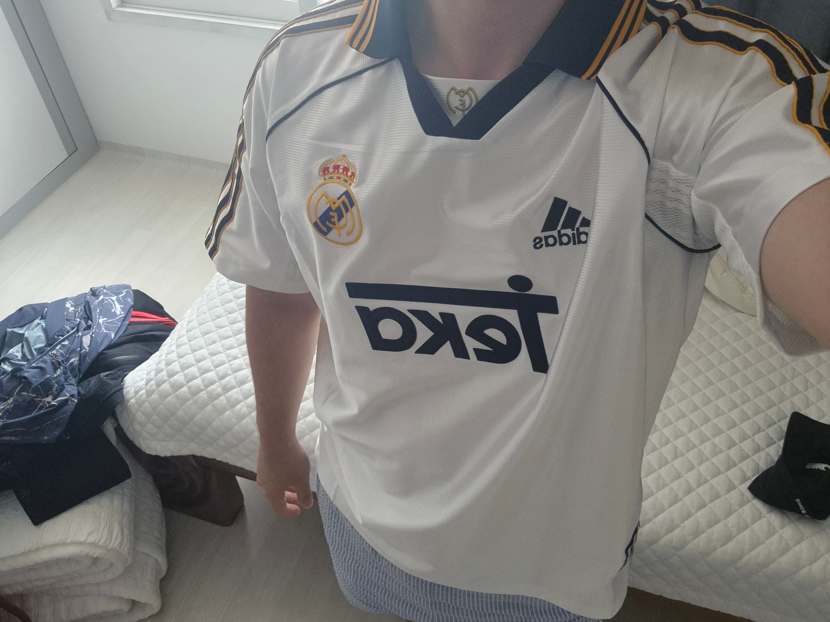 Adidas Real Madrid 99/00 Home Jersey White - KR Sizing (Non Marking Ver.) 착용 스타일