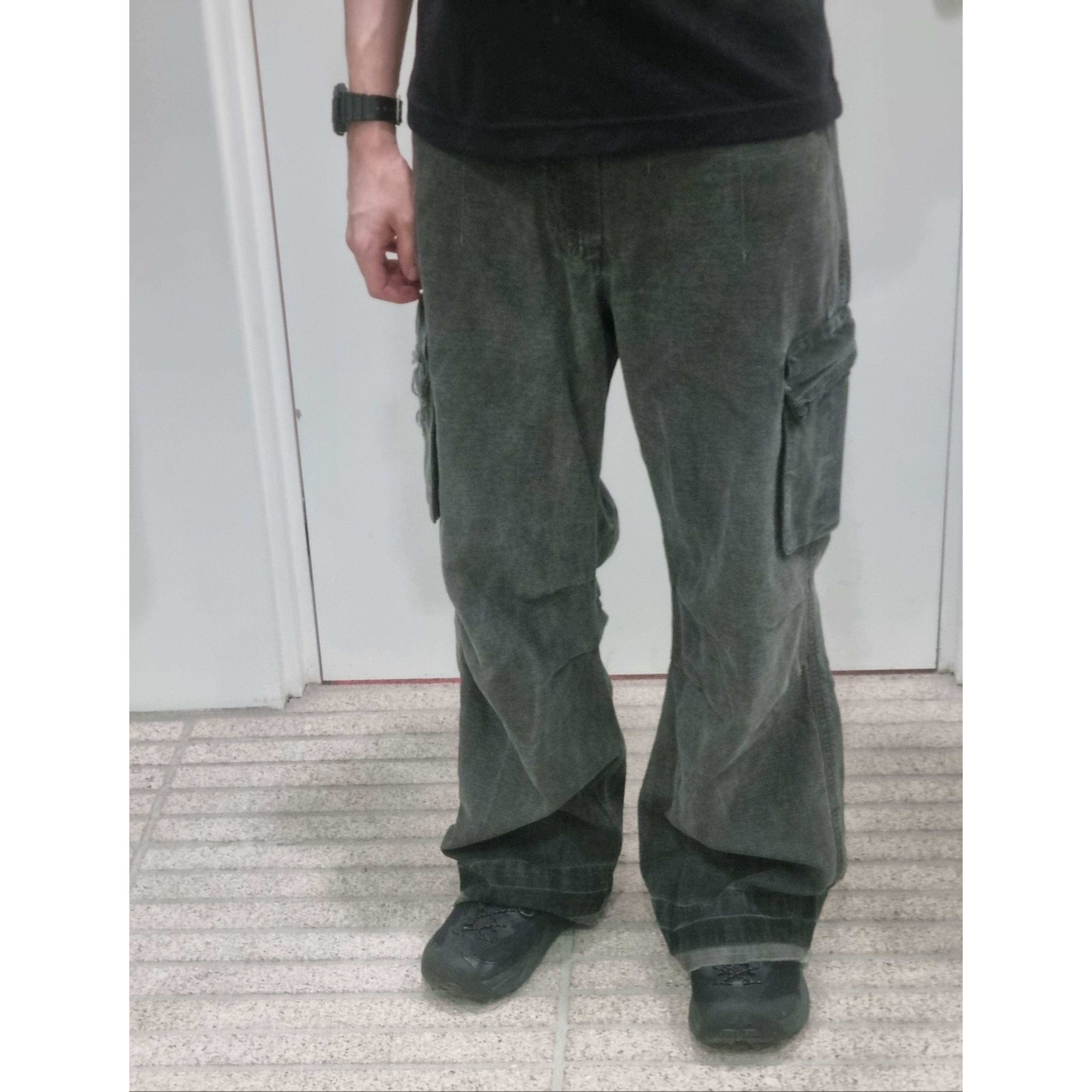 Hoka Hopara 2 Black, Casio G-Shock DW-5600UBB-1DR 착용 스타일 - 3