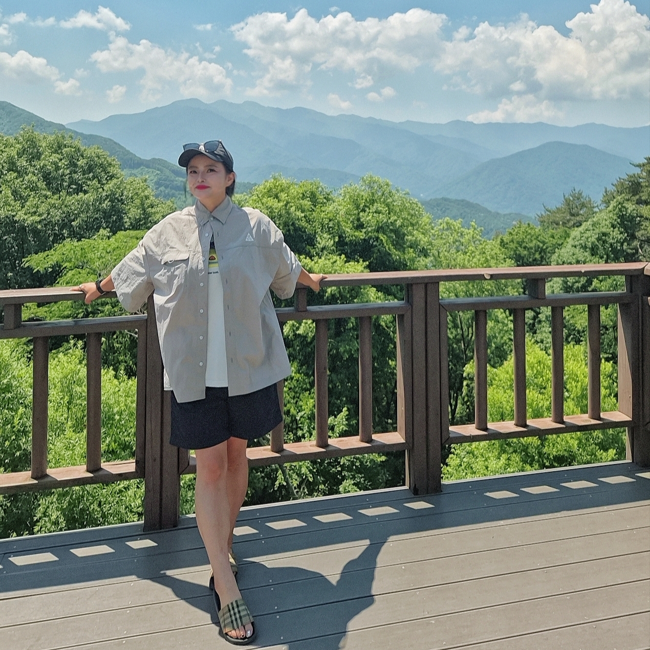 Nike ACG Orb Weaver UV Repel Short Sleeve Shirt College Grey Football Grey - Asia, Nike ACG Hiking Shorts Black - Asia 착용 스타일