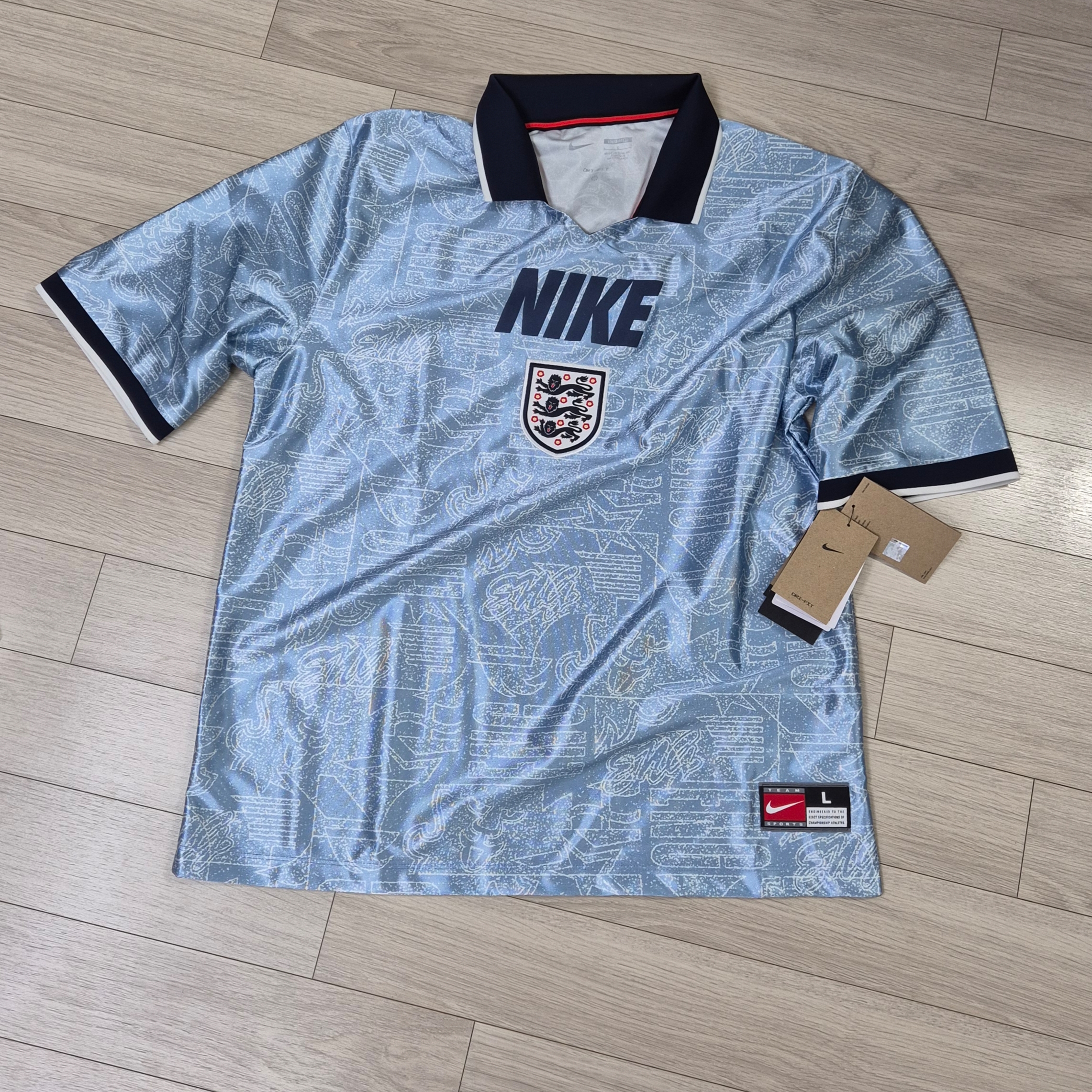 Nike England Energy Dri-Fit Short Sleeve Soccer Top Work Blue White (IH1866-486) (Non Marking Ver.) 착용 스타일 - 1