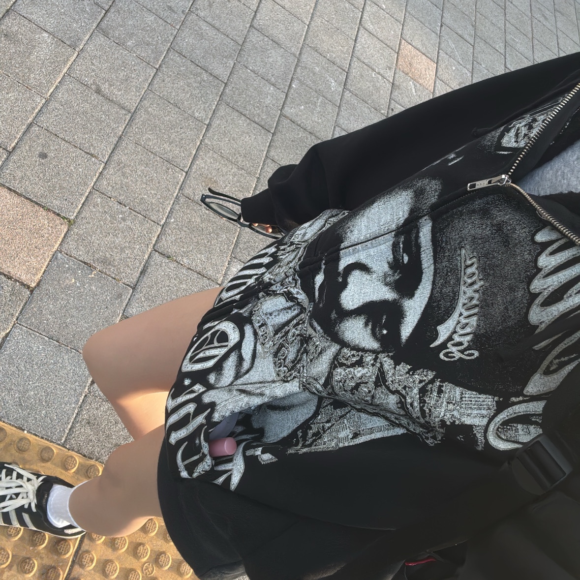 Supreme x DJ Screw Zip Up Hooded Sweatshirt Black - 26SS, Adidas Superstar 82 Black White 착용 스타일 - 2