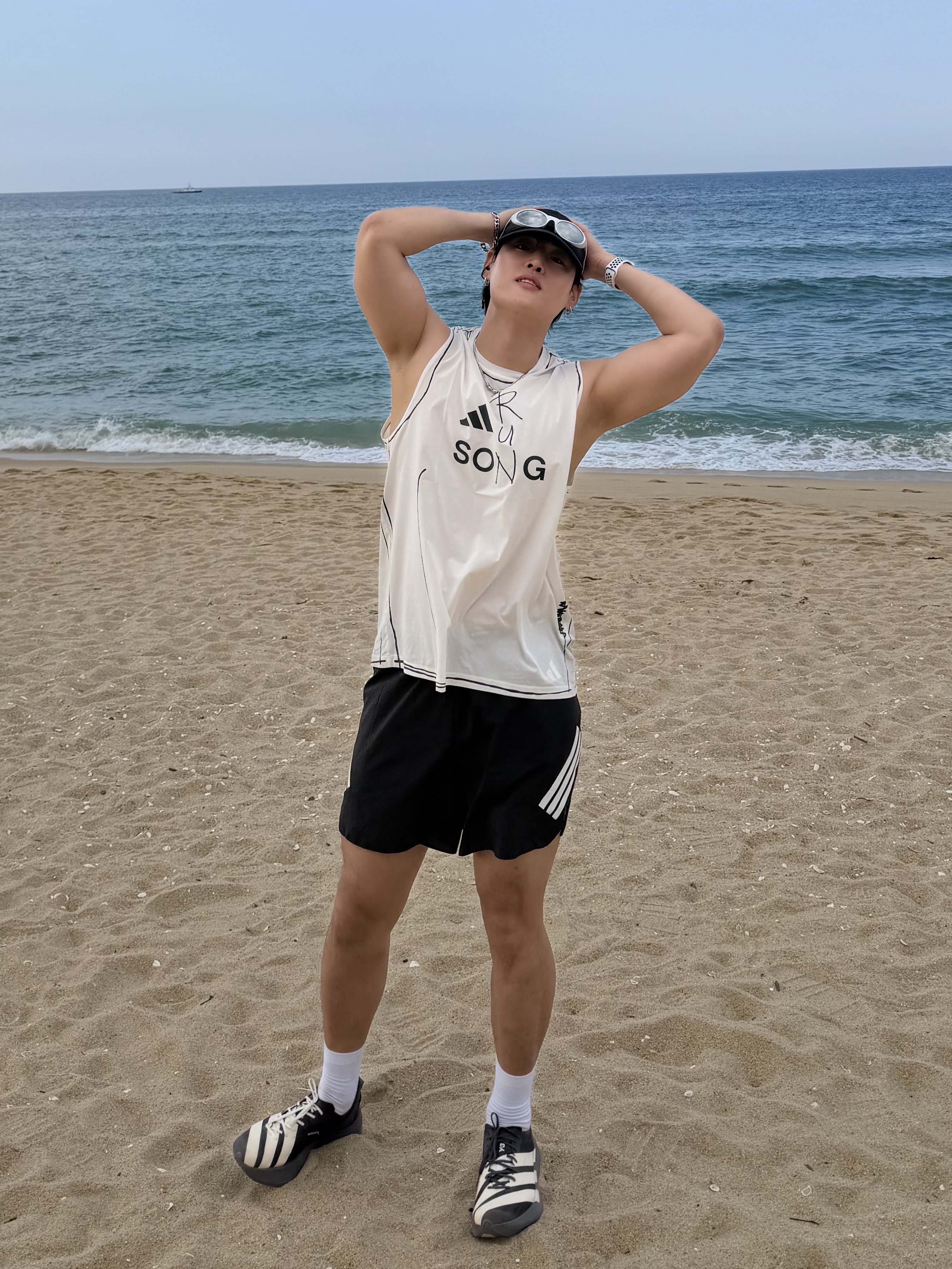 Adidas Adi365 Formotion Shorts Black 5inch - KR Sizing, Adidas x Song for the Mute Adi365 Running Tank Chalk White - KR Sizing 착용 스타일 - 2