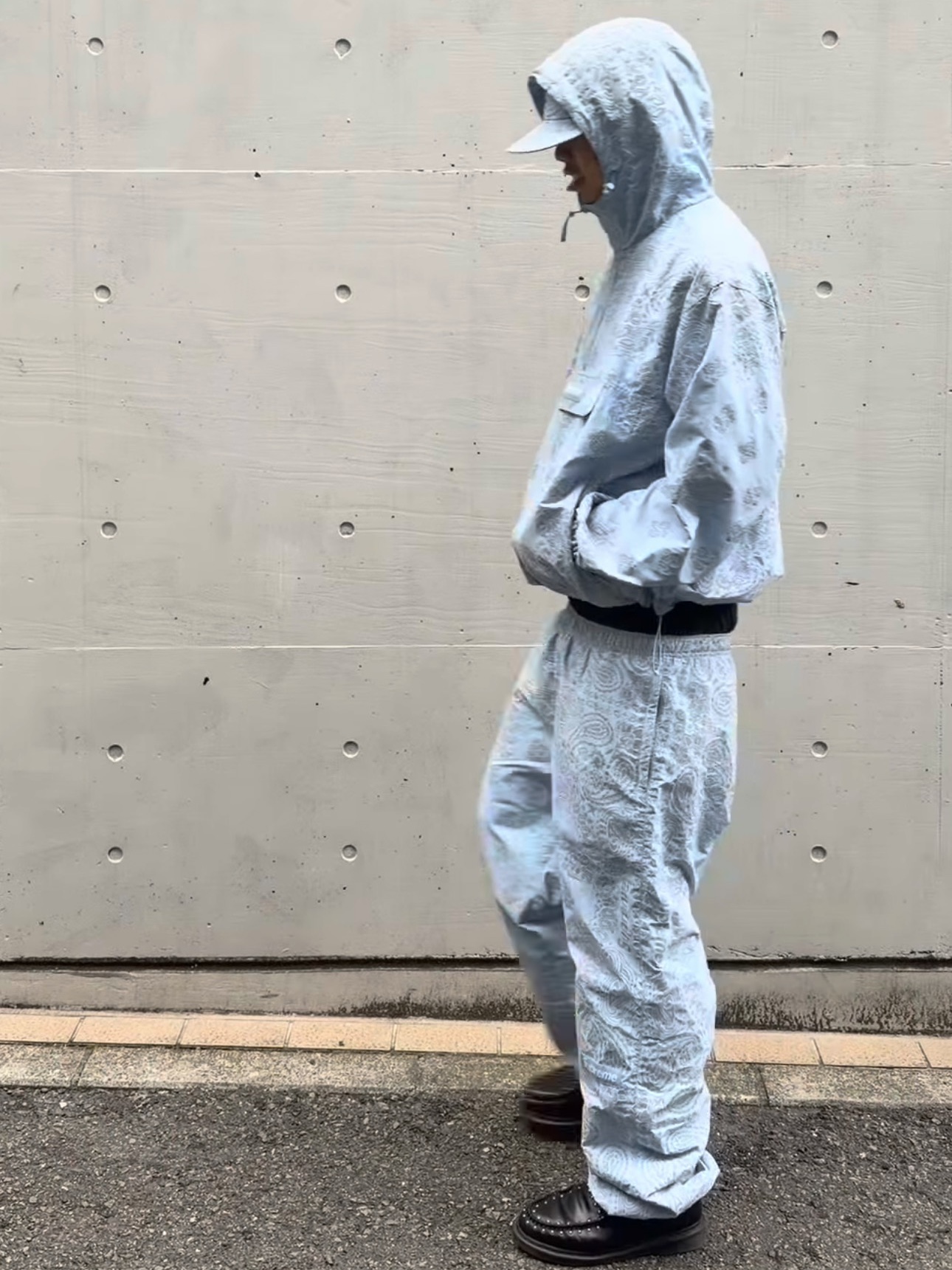 Supreme Reflective Bandana Anorak Light Blue - 26SS 착용 스타일