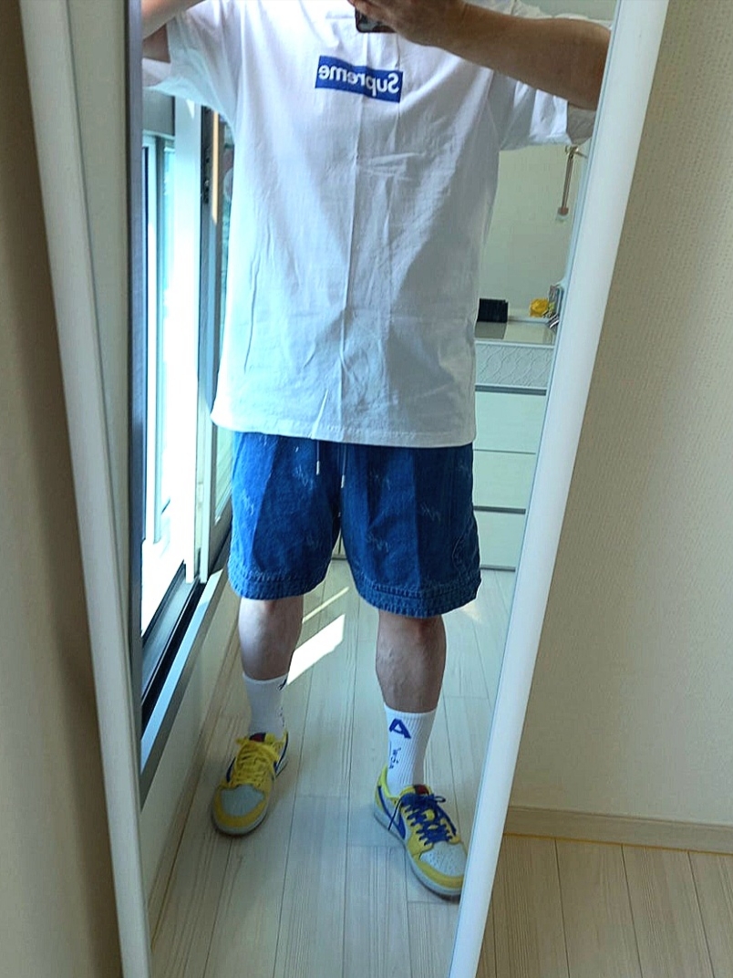 Supreme 2-Tone S Logo 6-Panel Washed Denim - 24SS, Supreme Seoul Box Logo T-Shirt White - 23FW 착용 스타일 - 2