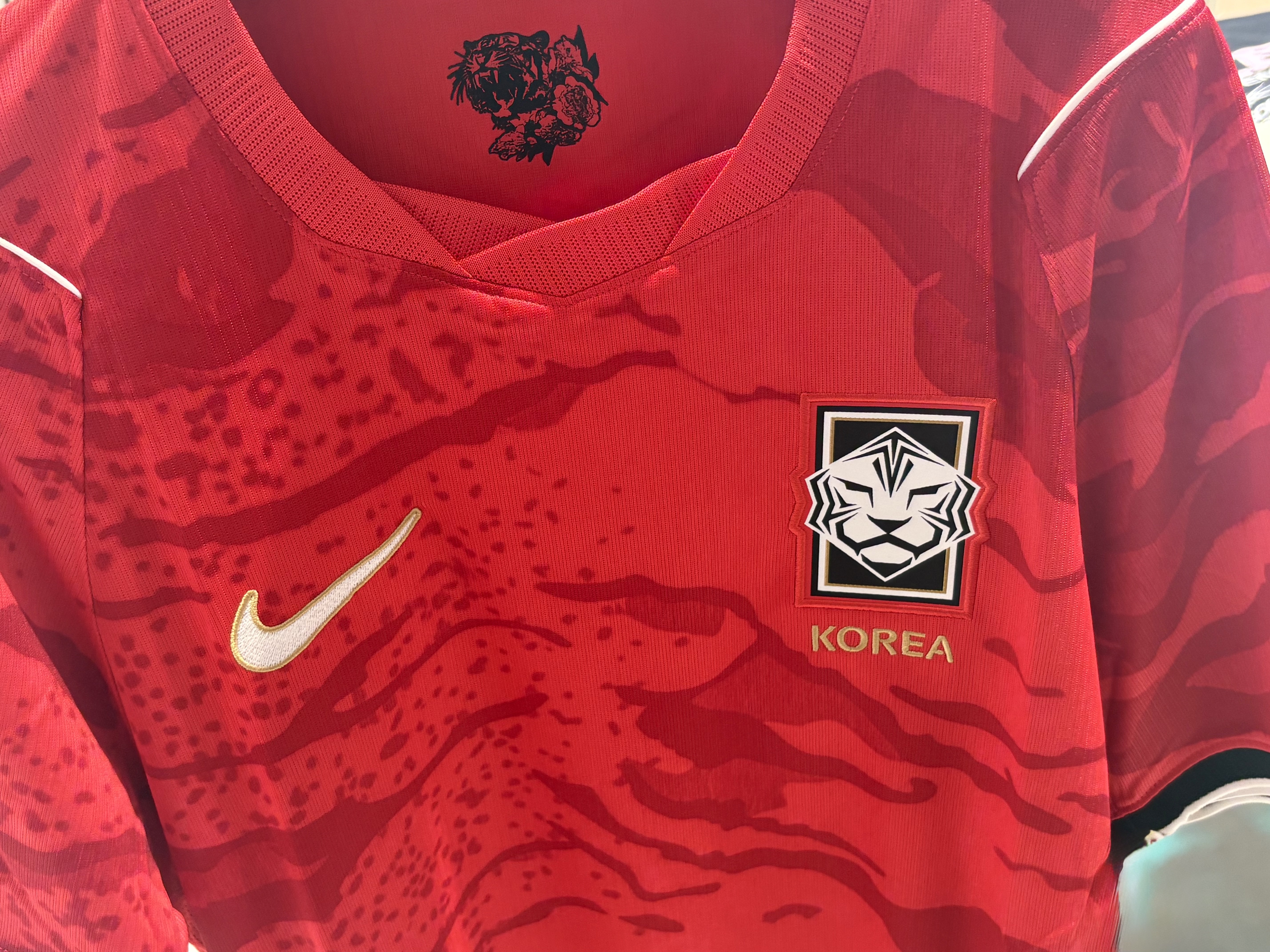 Nike Korea 2026 Stadium Home Dri-Fit Soccer Replica Jersey Global Red Black (Non Marking Ver.) 착용 스타일