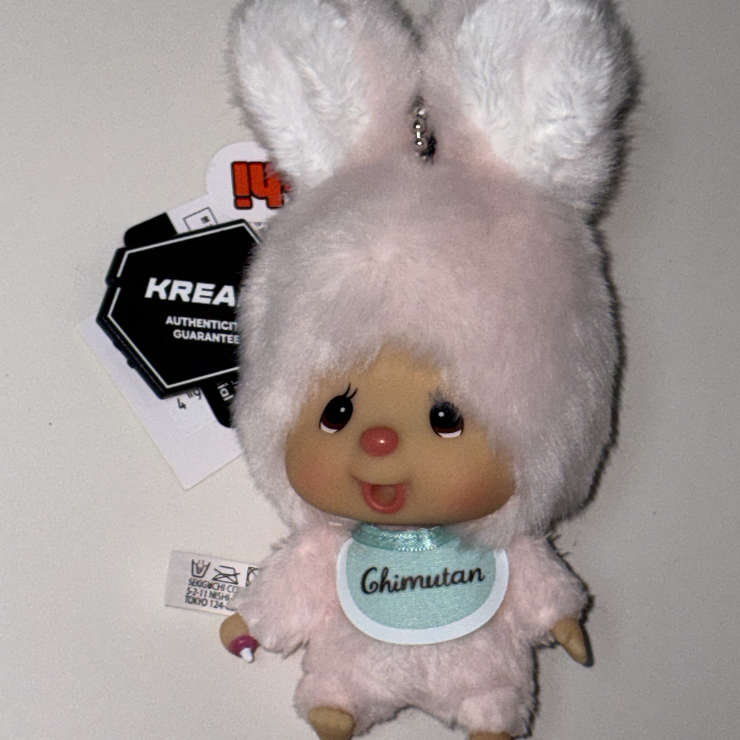 Monchhichi Chimutan Big Head SS Keychain Light Pink 착용 스타일