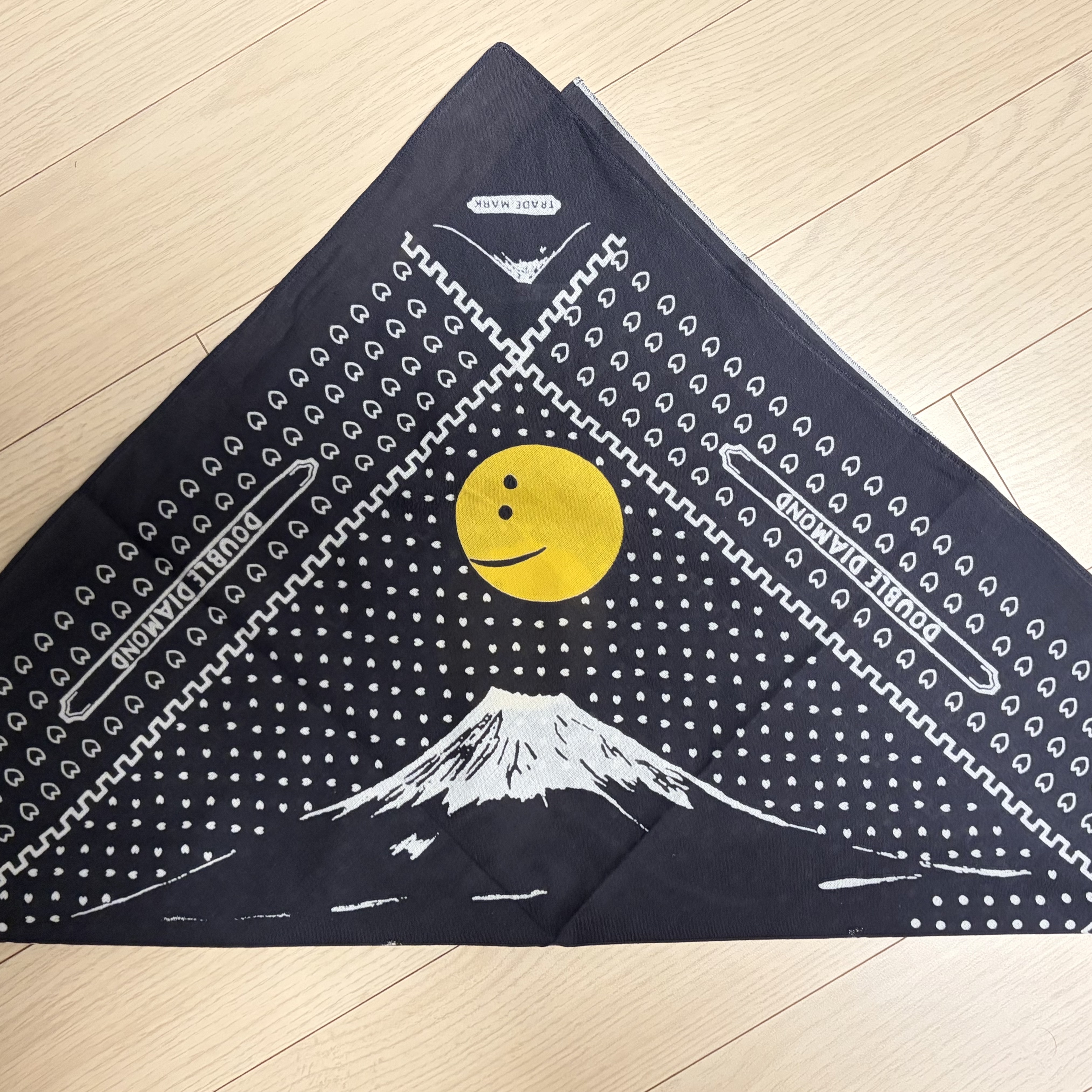 Kapital Fastcolor Selvedge Bandana Black 착용 스타일 - 2