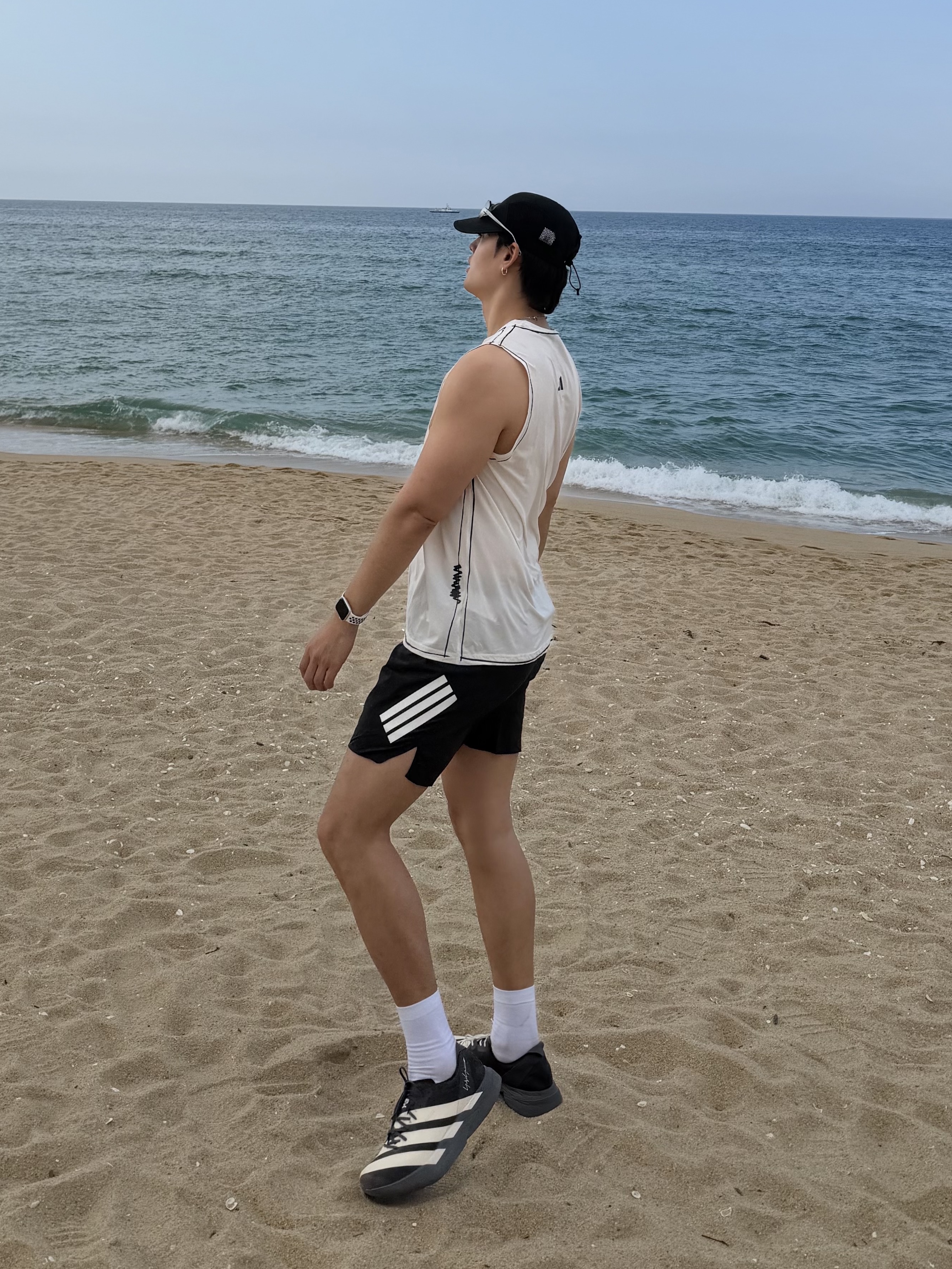 Adidas Adi365 Formotion Shorts Black 5inch - KR Sizing, Adidas x Song for the Mute Adi365 Running Tank Chalk White - KR Sizing 착용 스타일 - 1