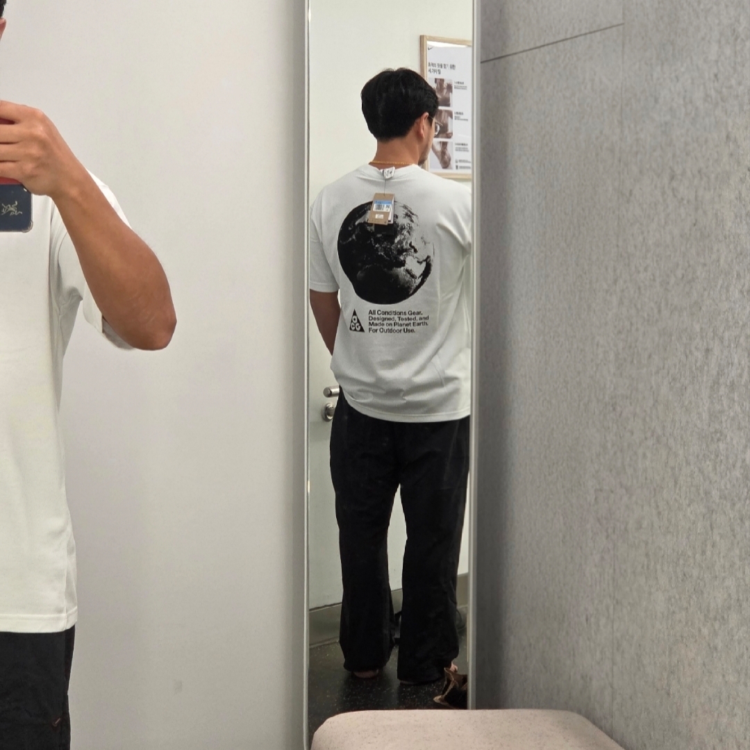 Nike ACG Dri-Fit T-Shirt Summit White - Asia, Nike ACG Dolomiti Pants Black Summit White - Asia 착용 스타일 - 2