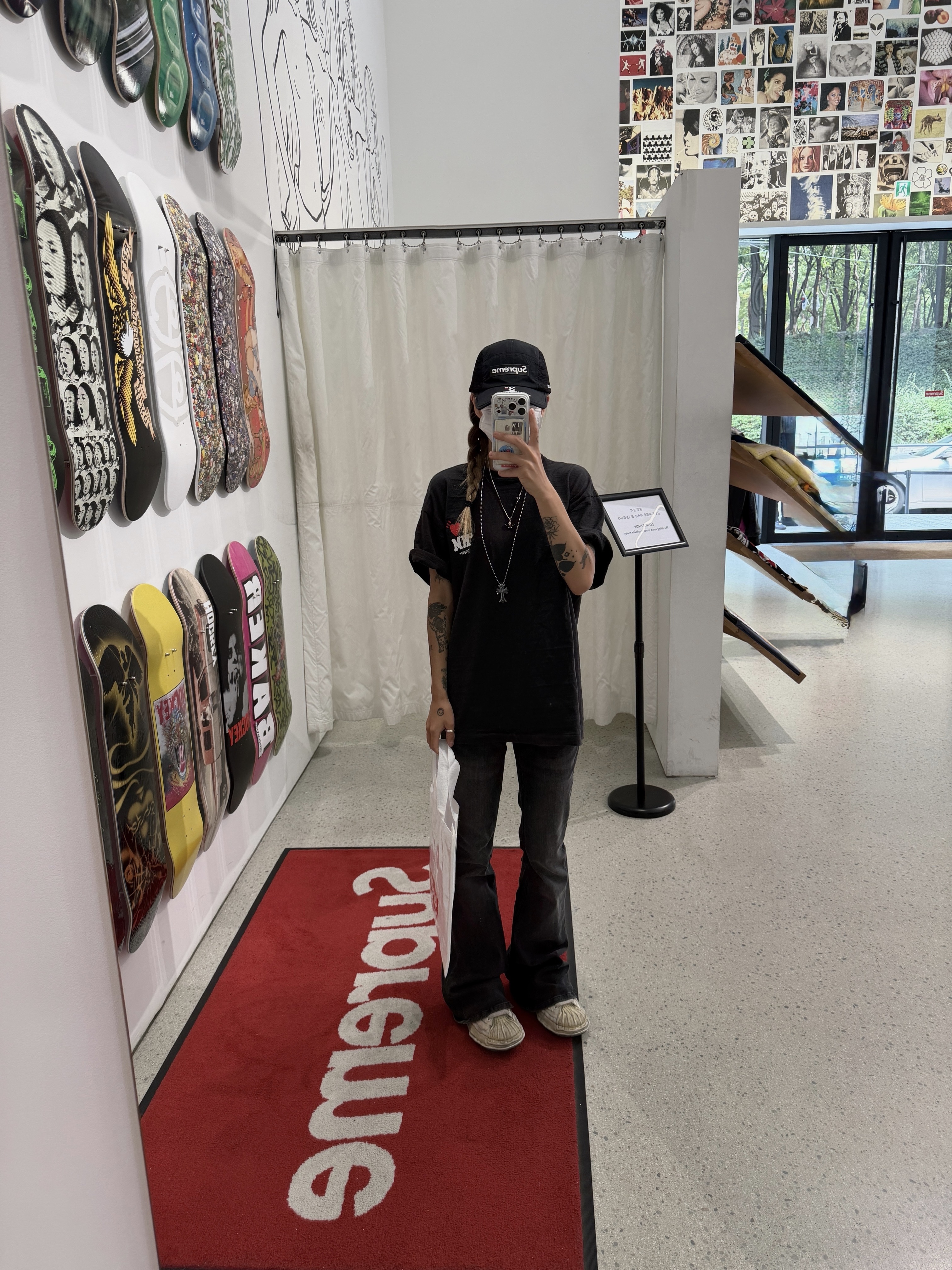 Human Made x Verdy x Lotte Museum Graphic T-Shirt Black 착용 스타일