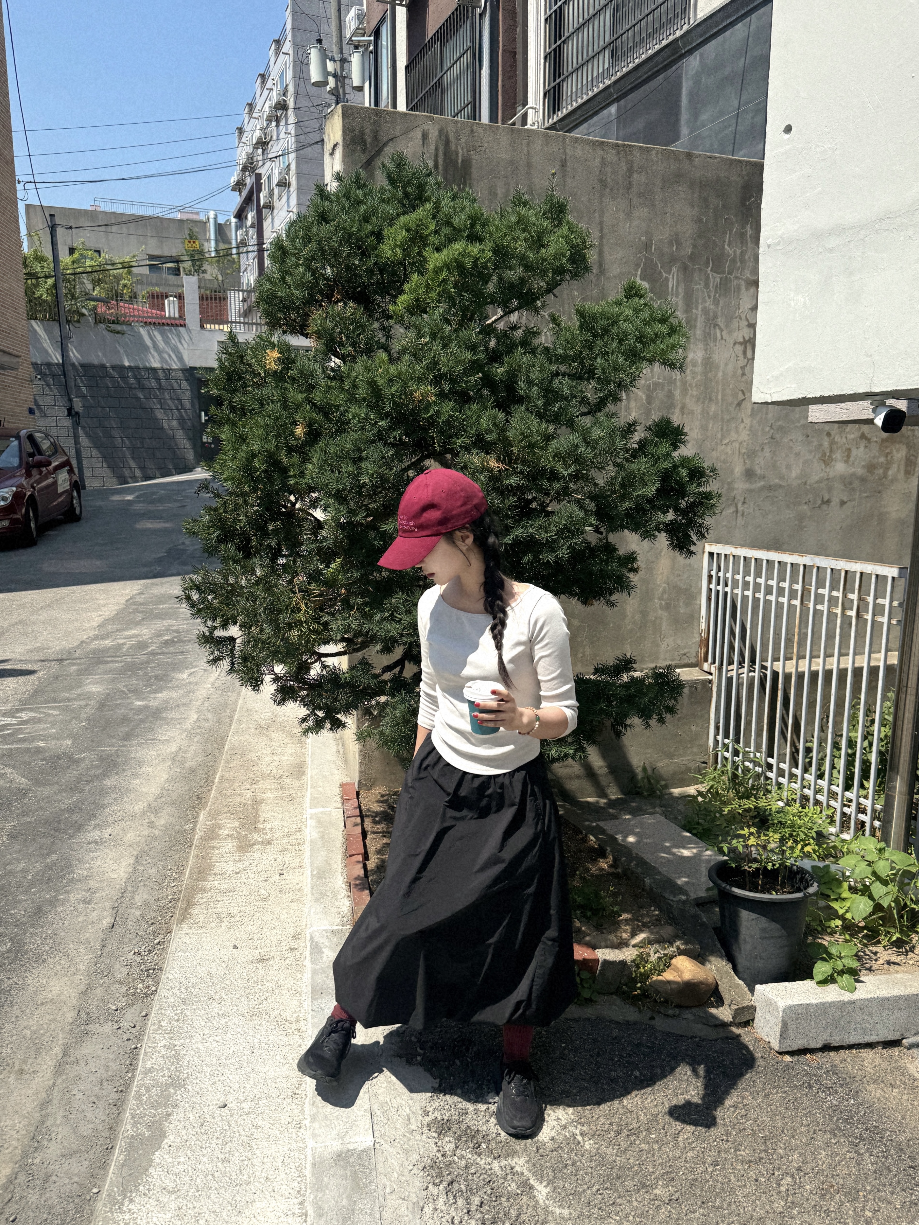 Berlin Photobook Distribution Bfv Logo Cap Burgundy, (W) Hoka Arahi 8 Black - Wide 착용 스타일 - 1