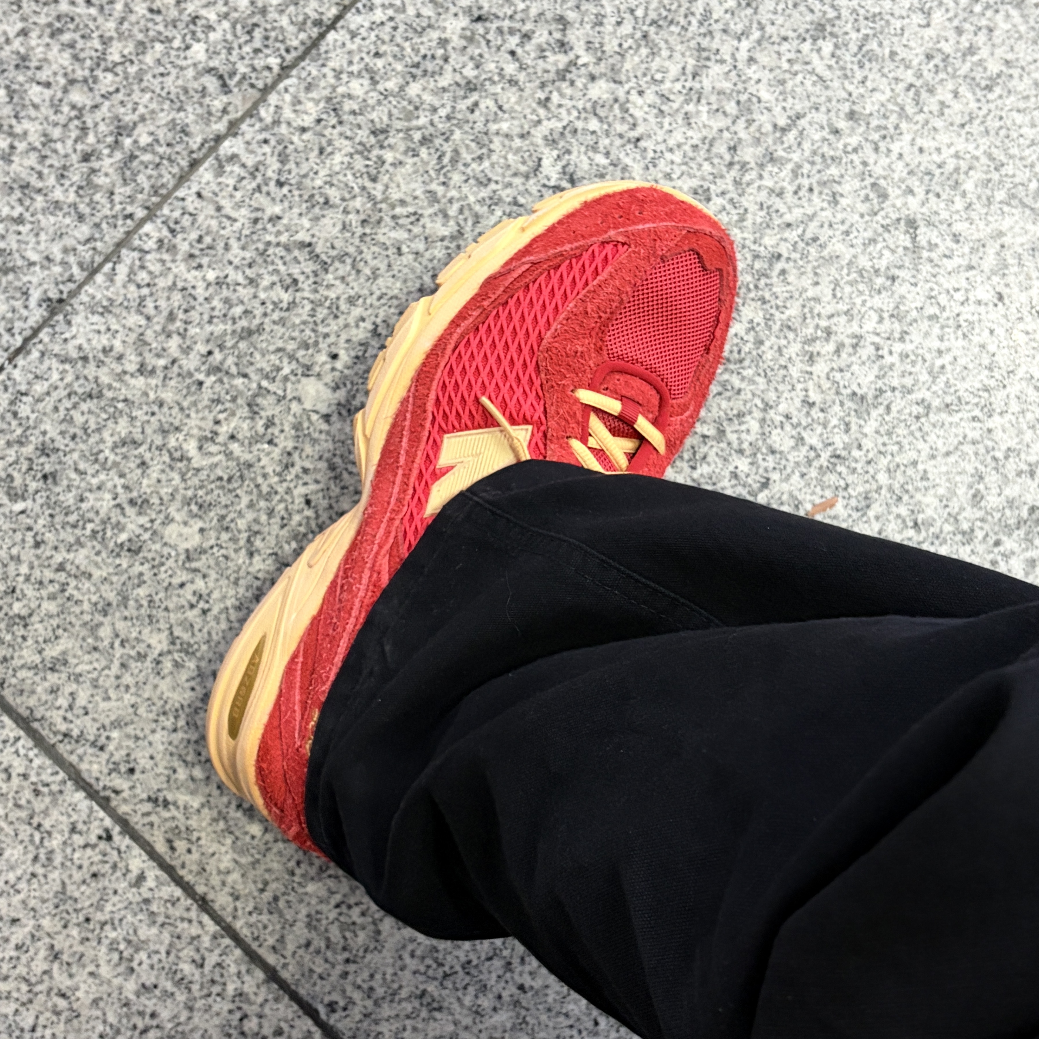 New Balance 509 Deep Red 착용 스타일